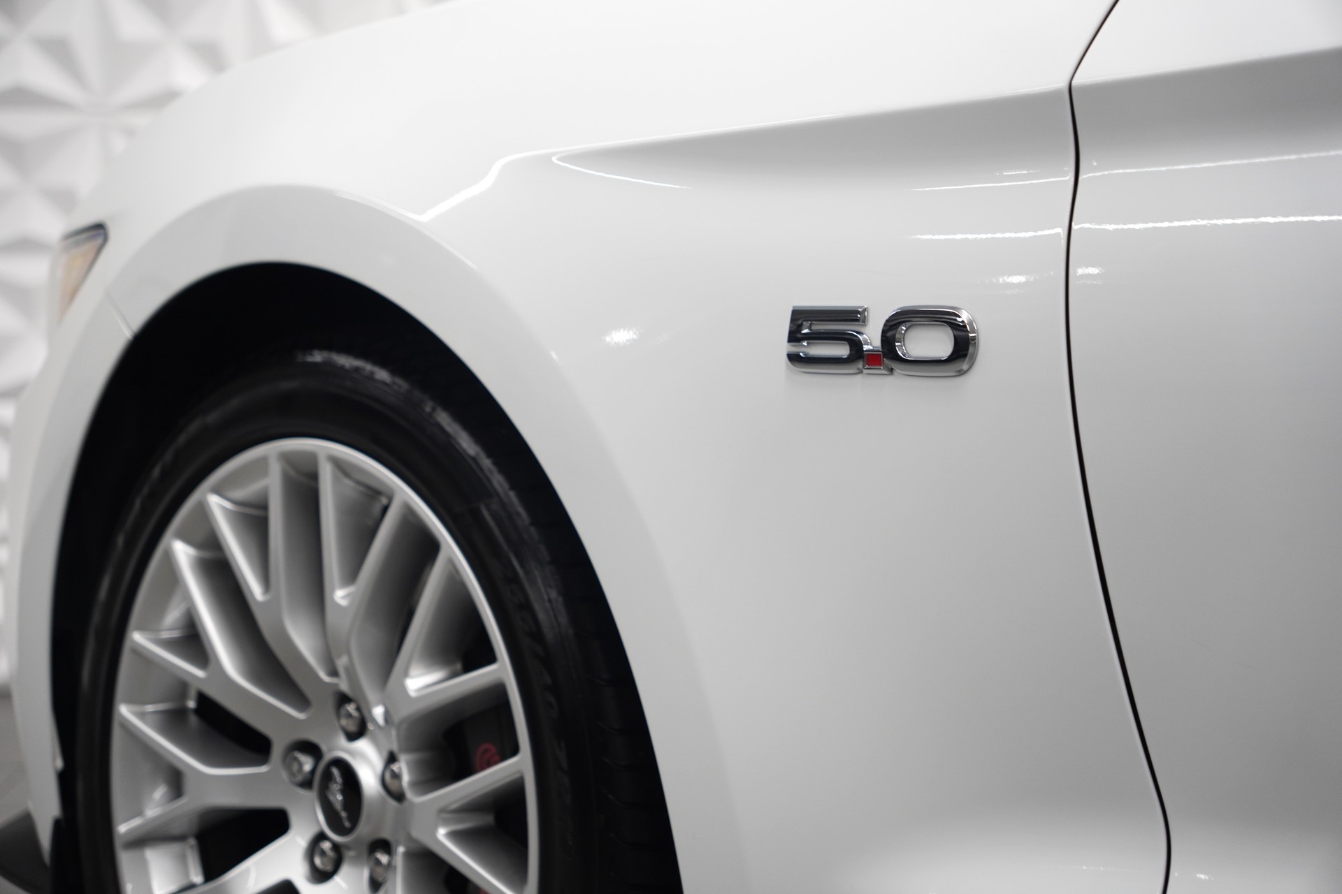FORD Mustang Convertible 2.3 Automat-image-25