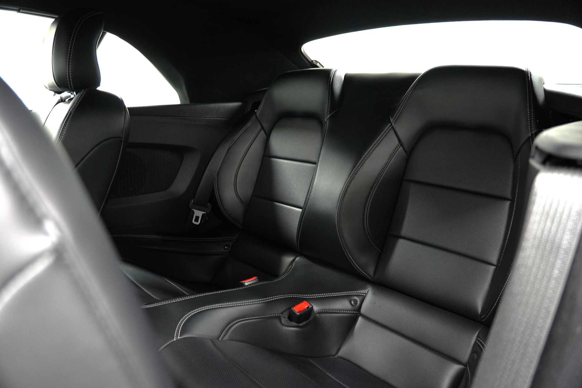 FORD Mustang Convertible 2.3 Automat-image-28