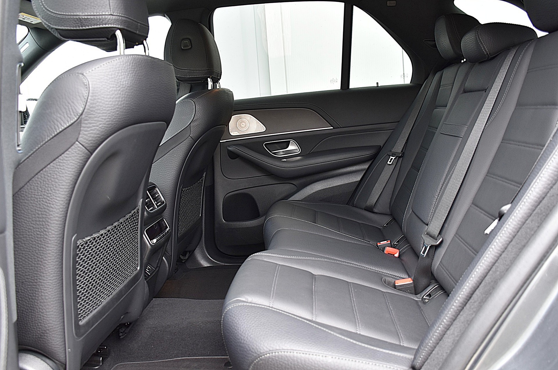 MERCEDES-BENZ GLE 350 de 4Matic 9G-Tronic AMG Line-image-13