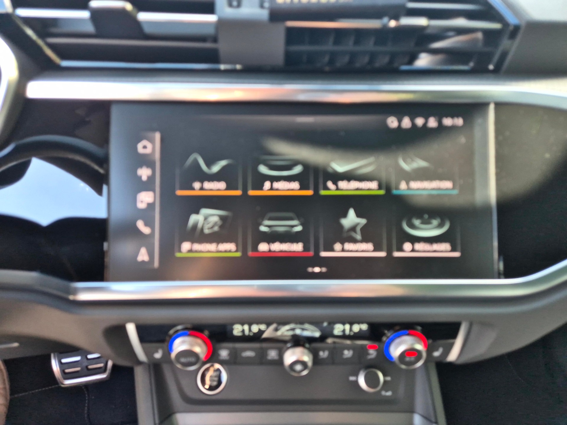 AUDI Q3 Sportback 40 TFSI S line quattro S-tronic-image-12
