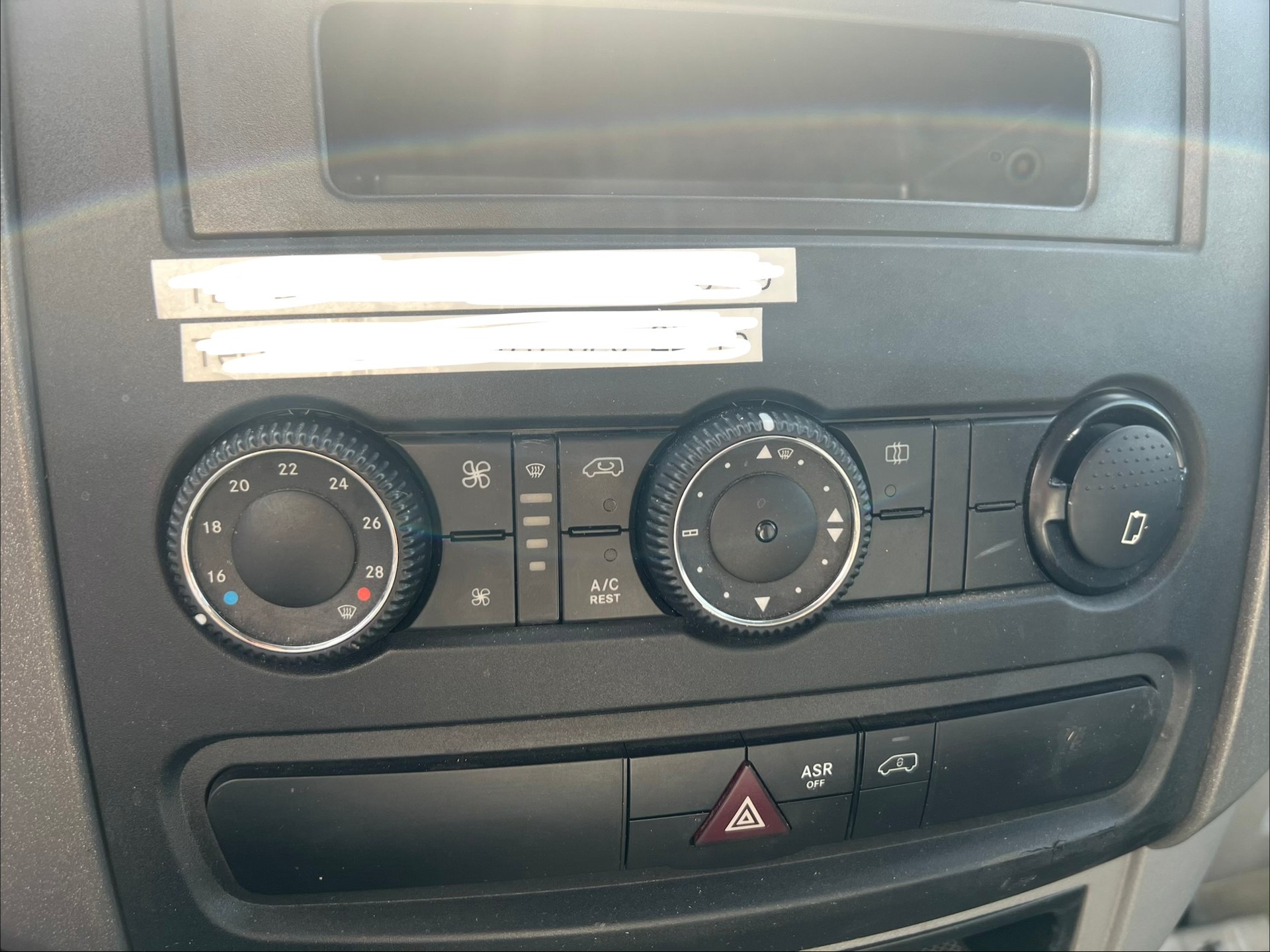 VW Crafter 35 2.0 TDI CR-image-9