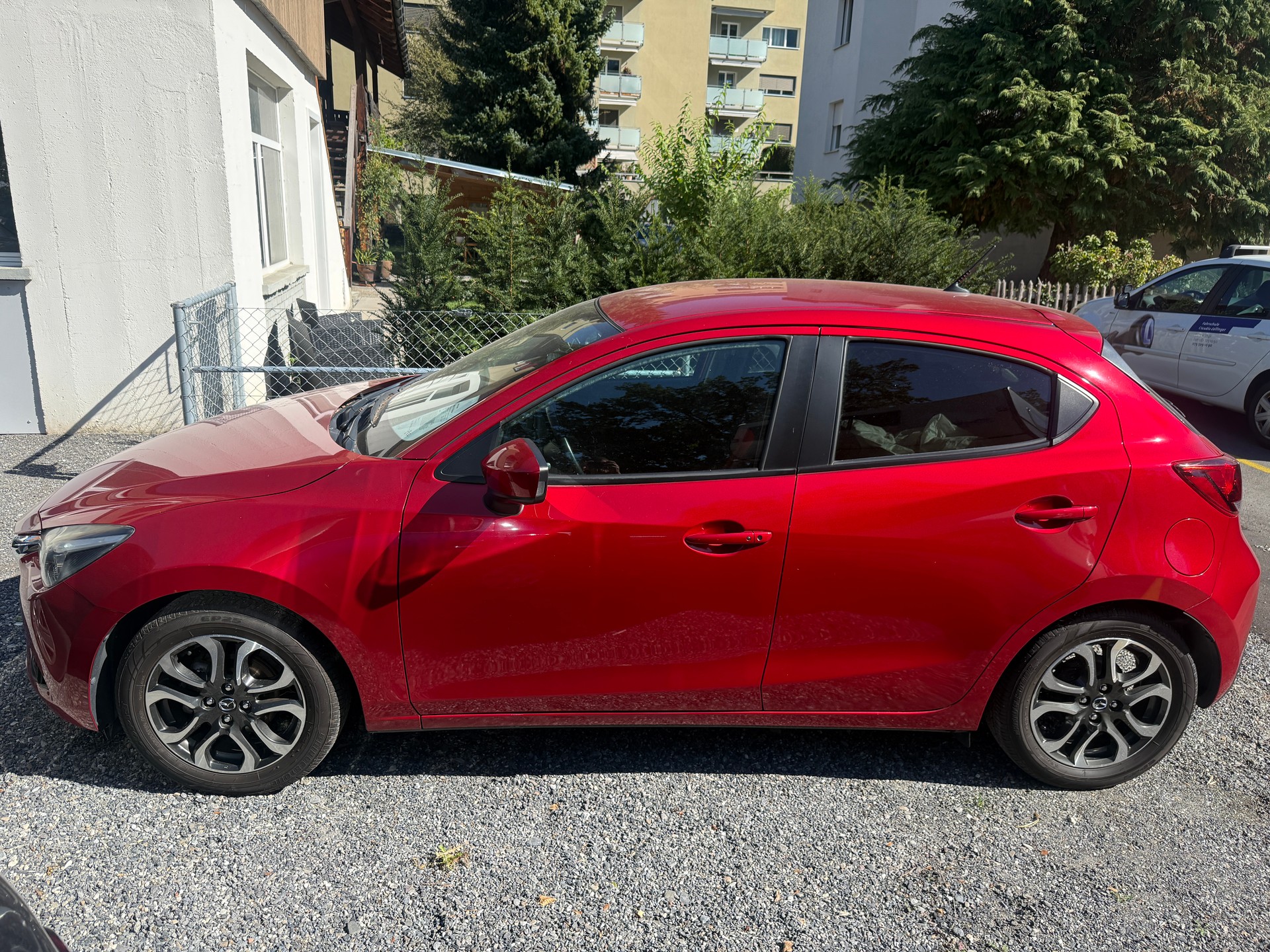 MAZDA 2 1.5i 16V Skyactiv-G Revolution-image-1