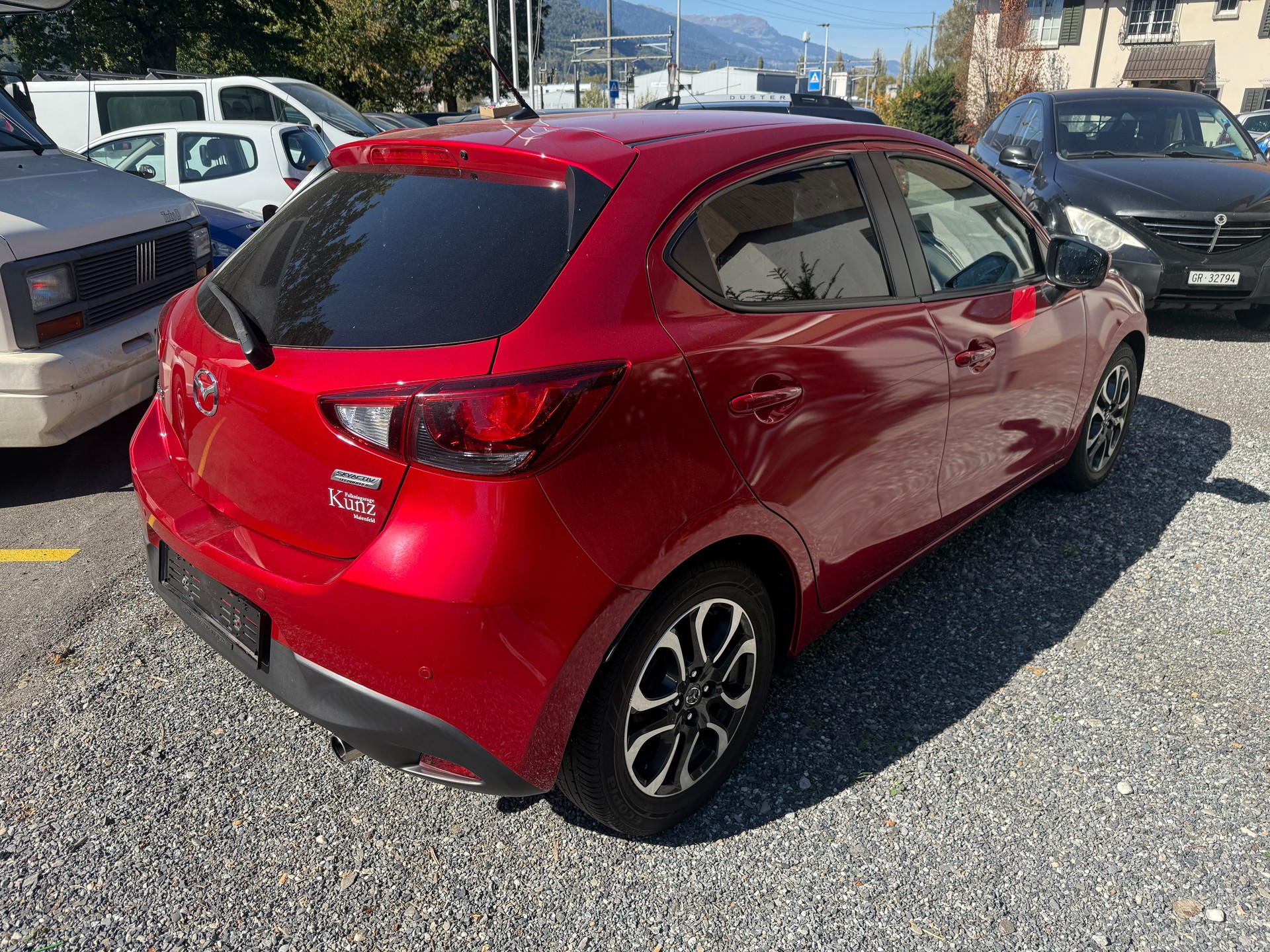 MAZDA 2 1.5i 16V Skyactiv-G Revolution-image-2