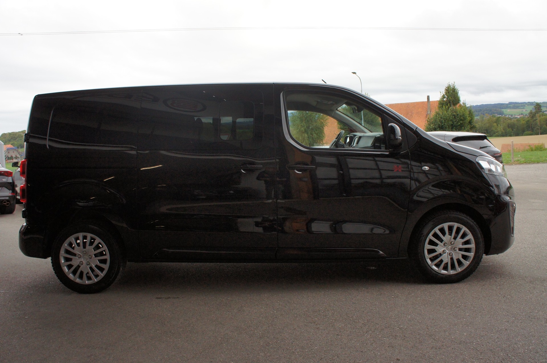 OPEL Vivaro Cargo 2.0 D s/s DK var. Dangel 4x4 mit Achse +90mm-image-5