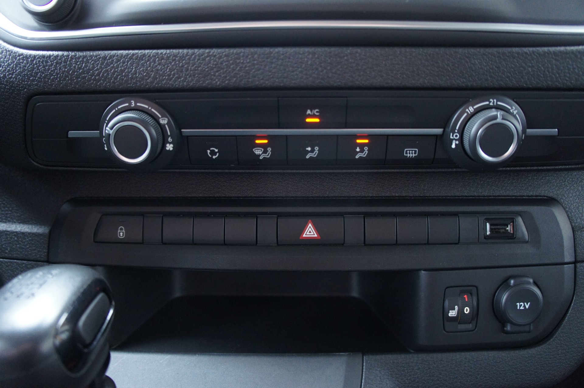 OPEL Vivaro Cargo 2.0 D s/s DK var. Dangel 4x4 mit Achse +90mm-image-20