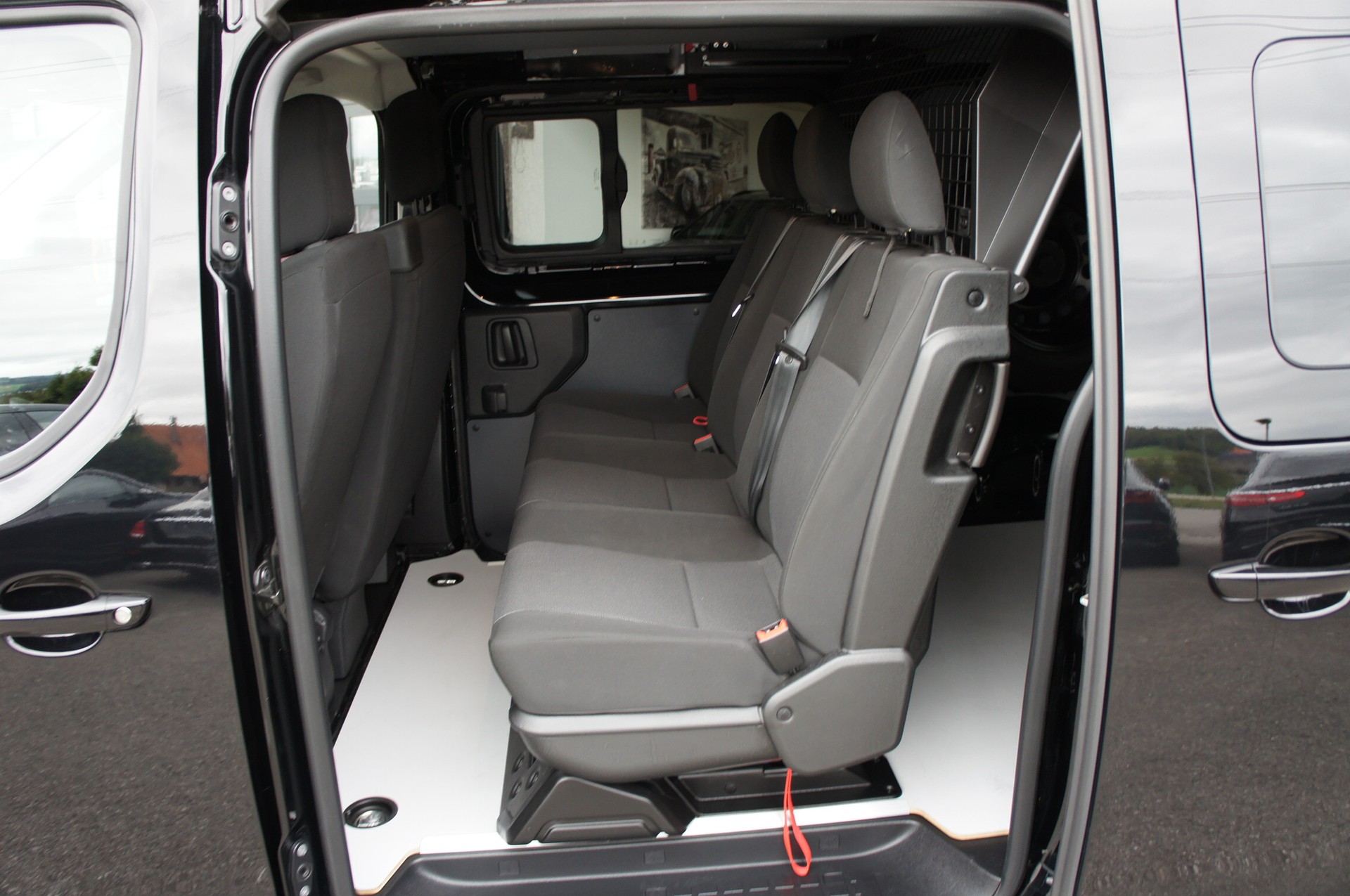 OPEL Vivaro Cargo 2.0 D s/s DK var. Dangel 4x4 mit Achse +90mm-image-15