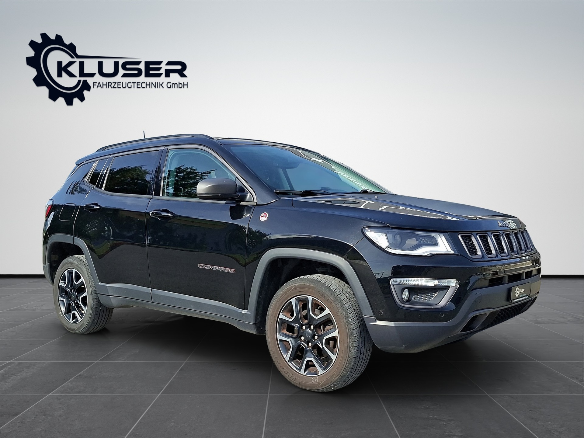 JEEP Compass 2.0CRD Trailhawk AWD 9ATX-image-2