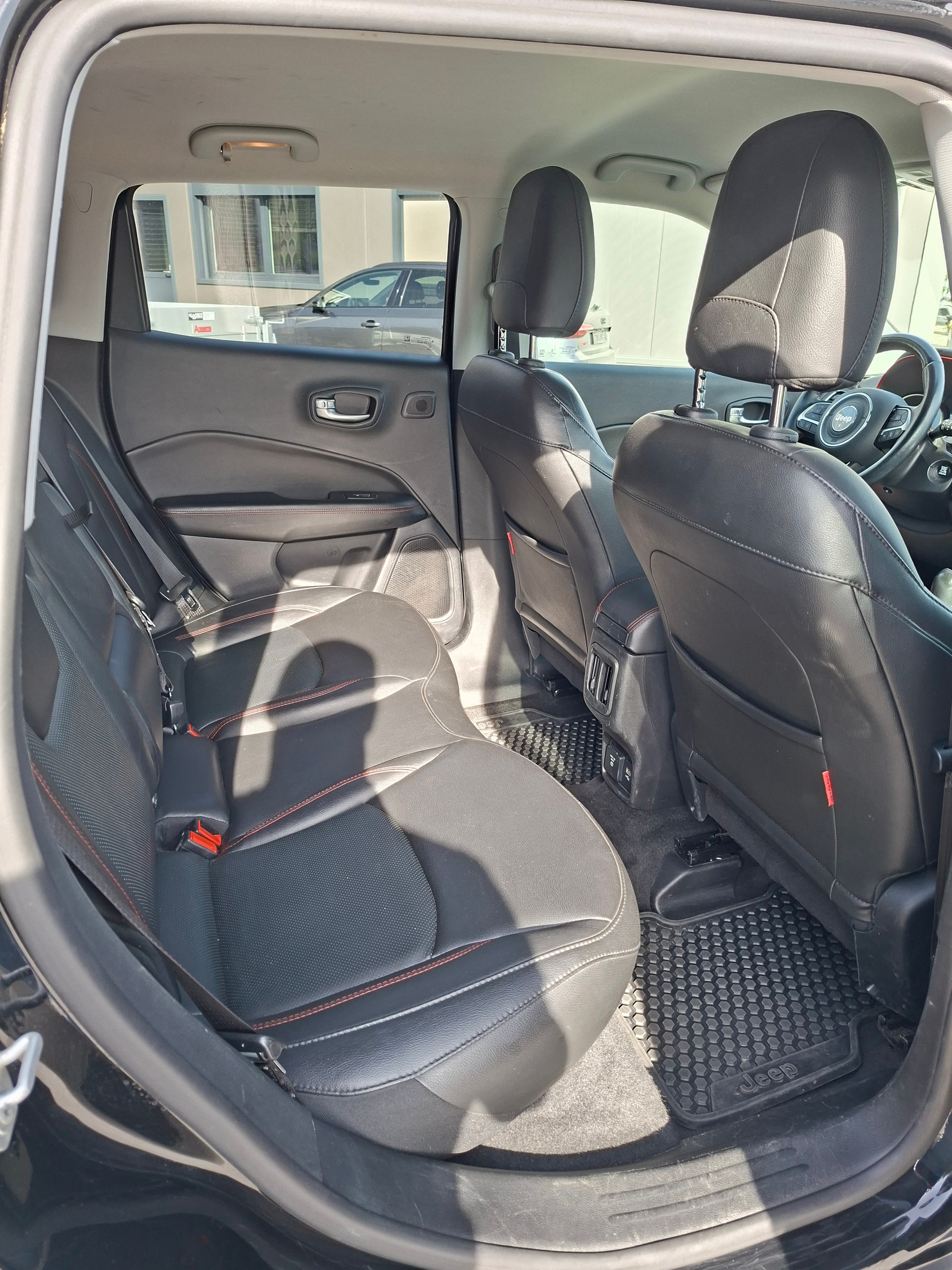 JEEP Compass 2.0CRD Trailhawk AWD 9ATX-image-14