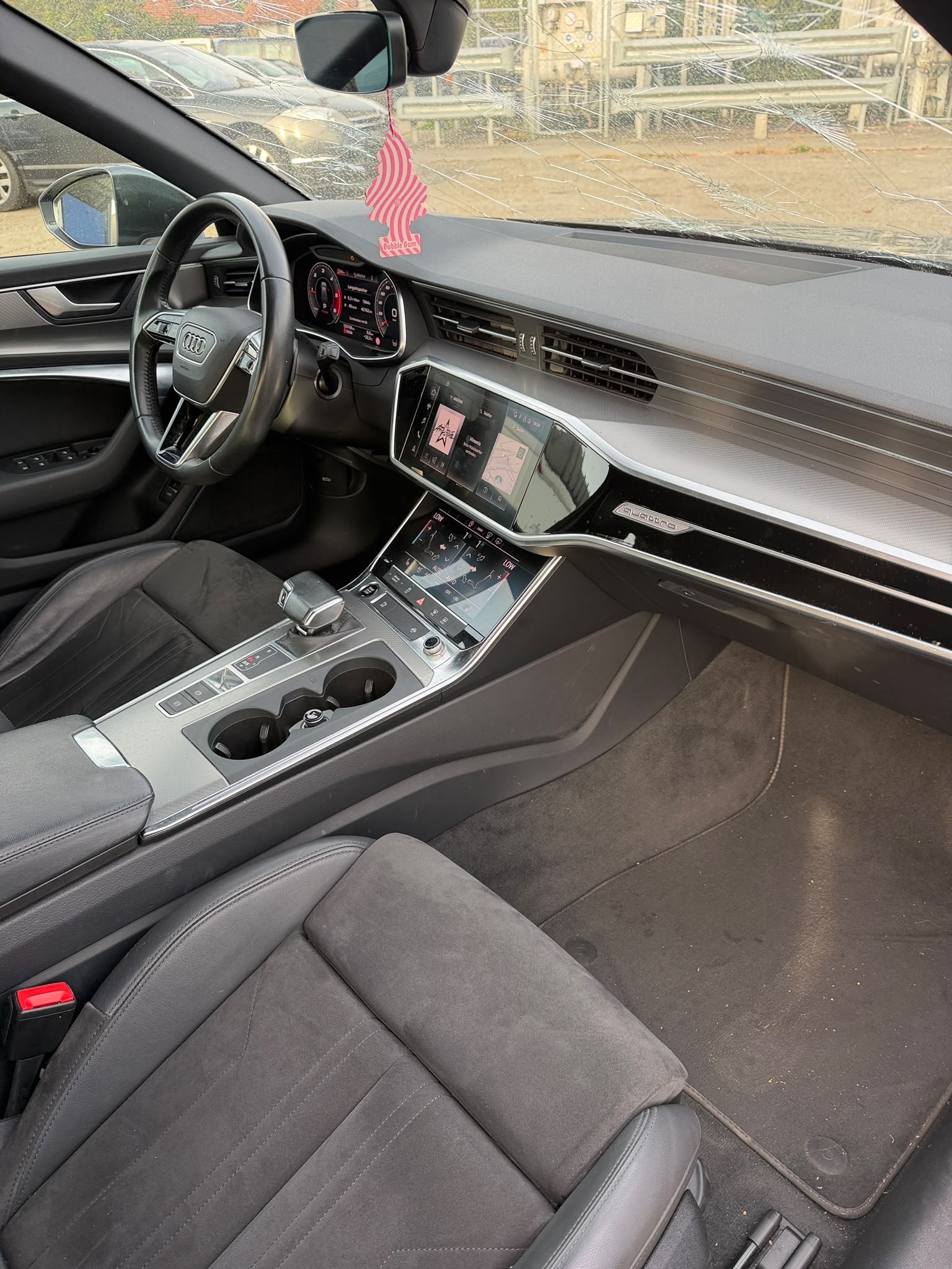 AUDI A6 Avant 40 TDI Sport Attraction quattro S-tronic-image-9