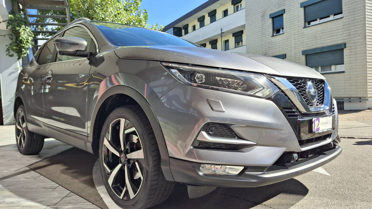 NISSAN Qashqai 1.3 DIG-T 160 Tekna-image-2