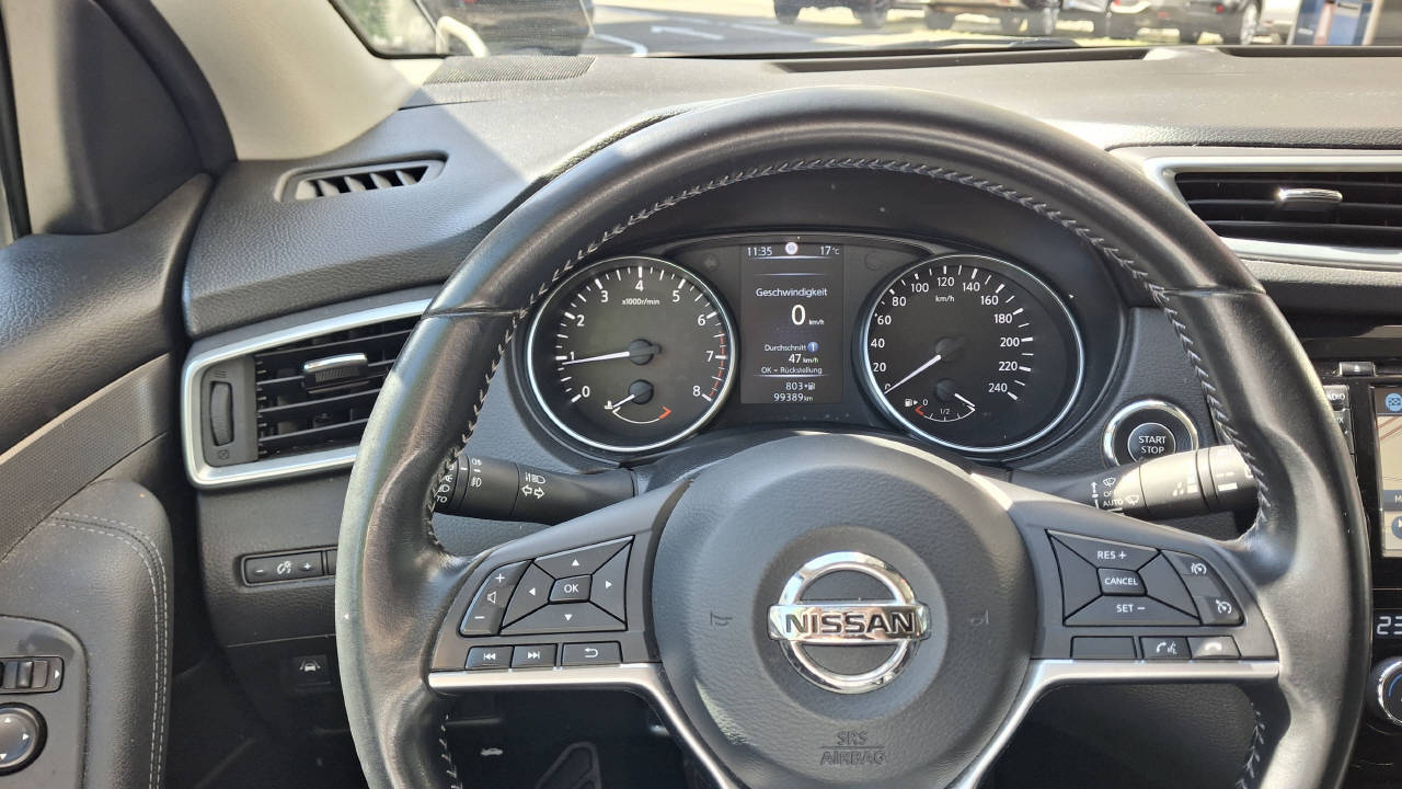 NISSAN Qashqai 1.3 DIG-T 160 Tekna-image-9