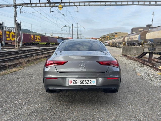MERCEDES-BENZ CLA 220 d AMG Line-image-4