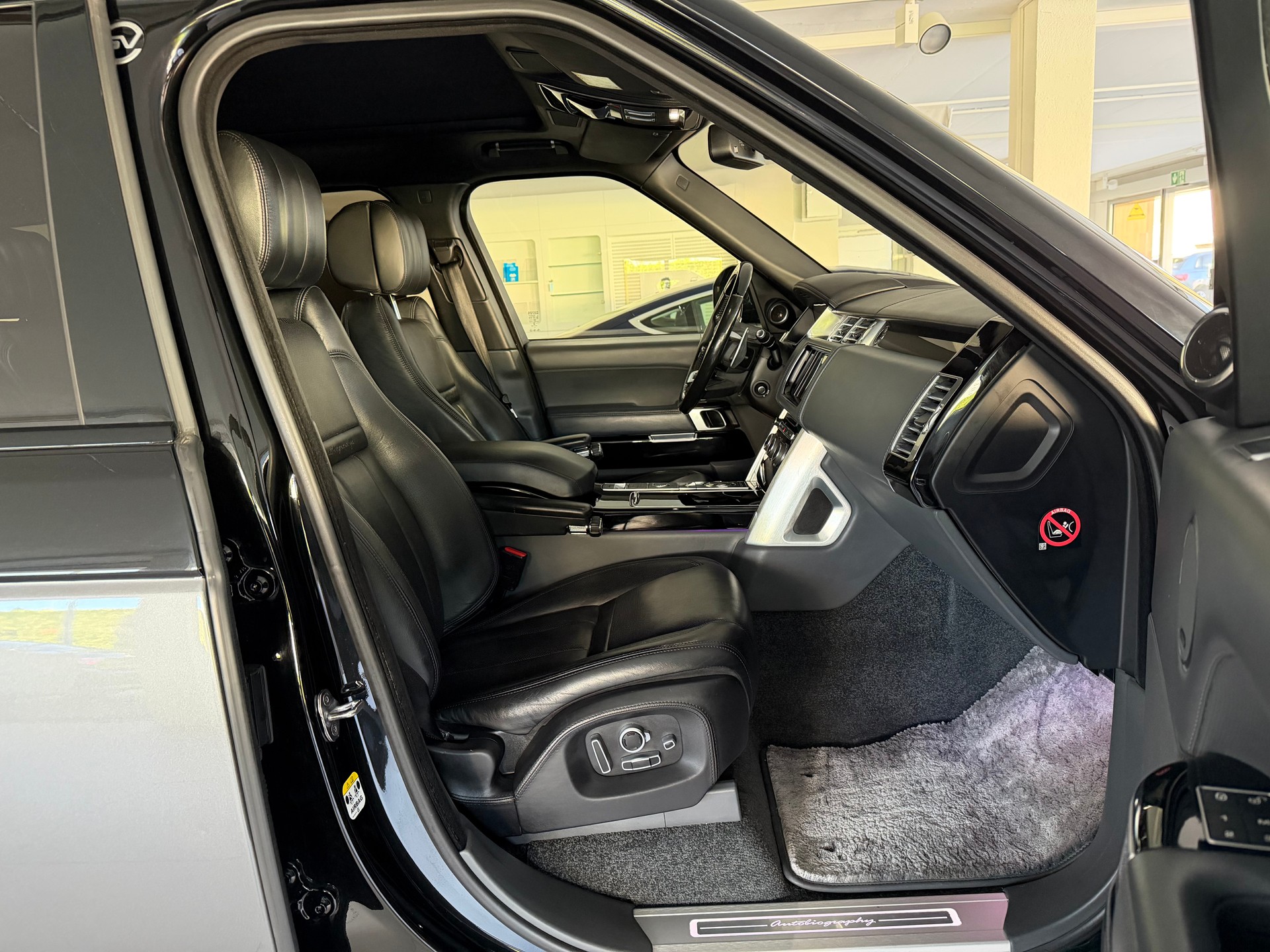 LAND ROVER Range Rover 5.0 V8 SC SV Autobiography Automatic-image-11