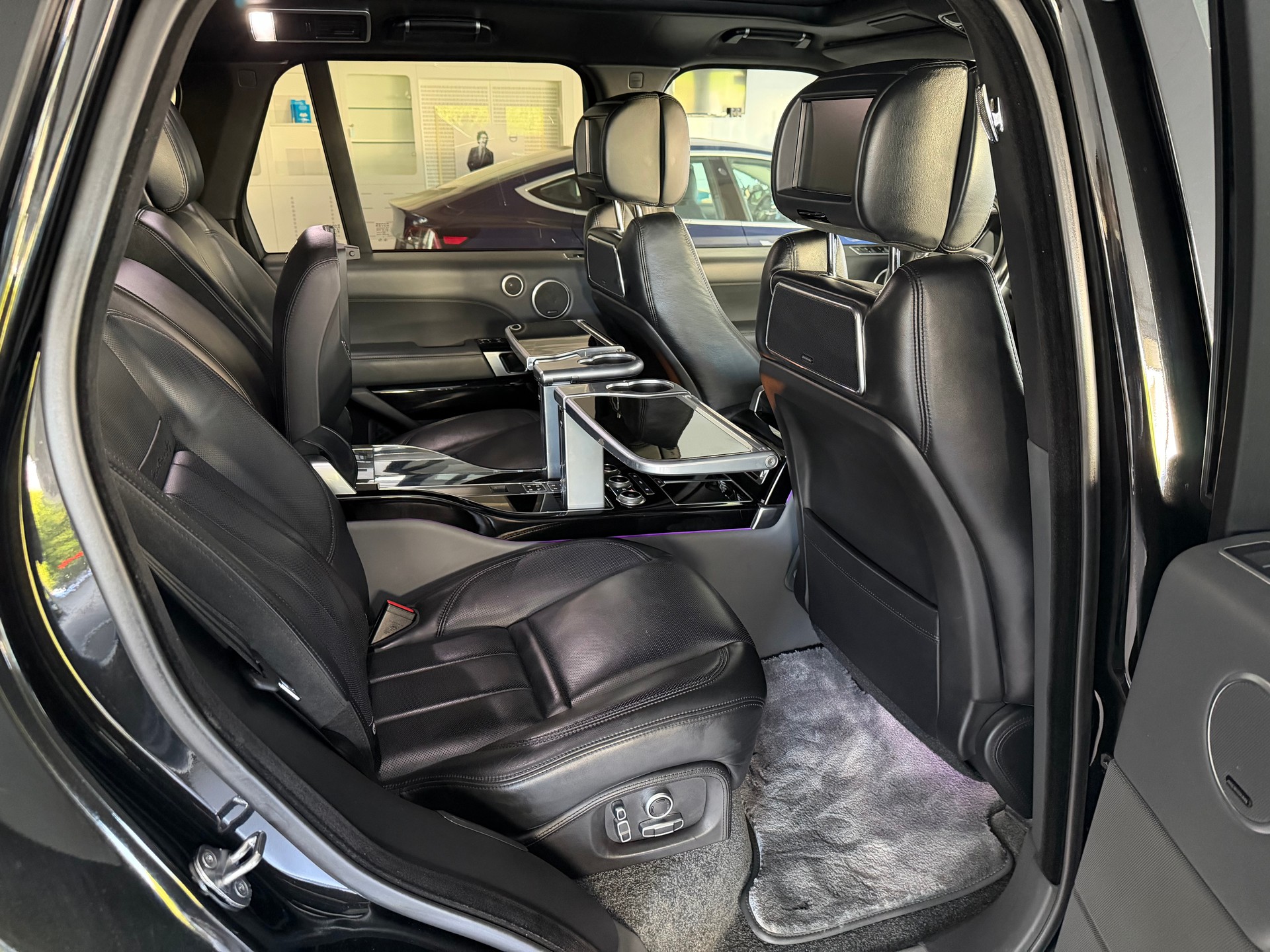 LAND ROVER Range Rover 5.0 V8 SC SV Autobiography Automatic-image-17