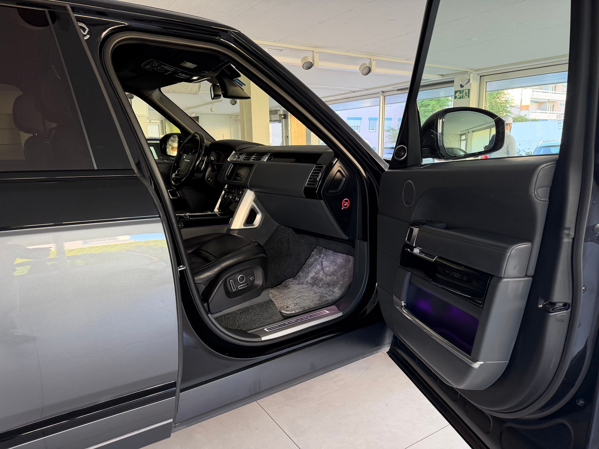 LAND ROVER Range Rover 5.0 V8 SC SV Autobiography Automatic-image-10