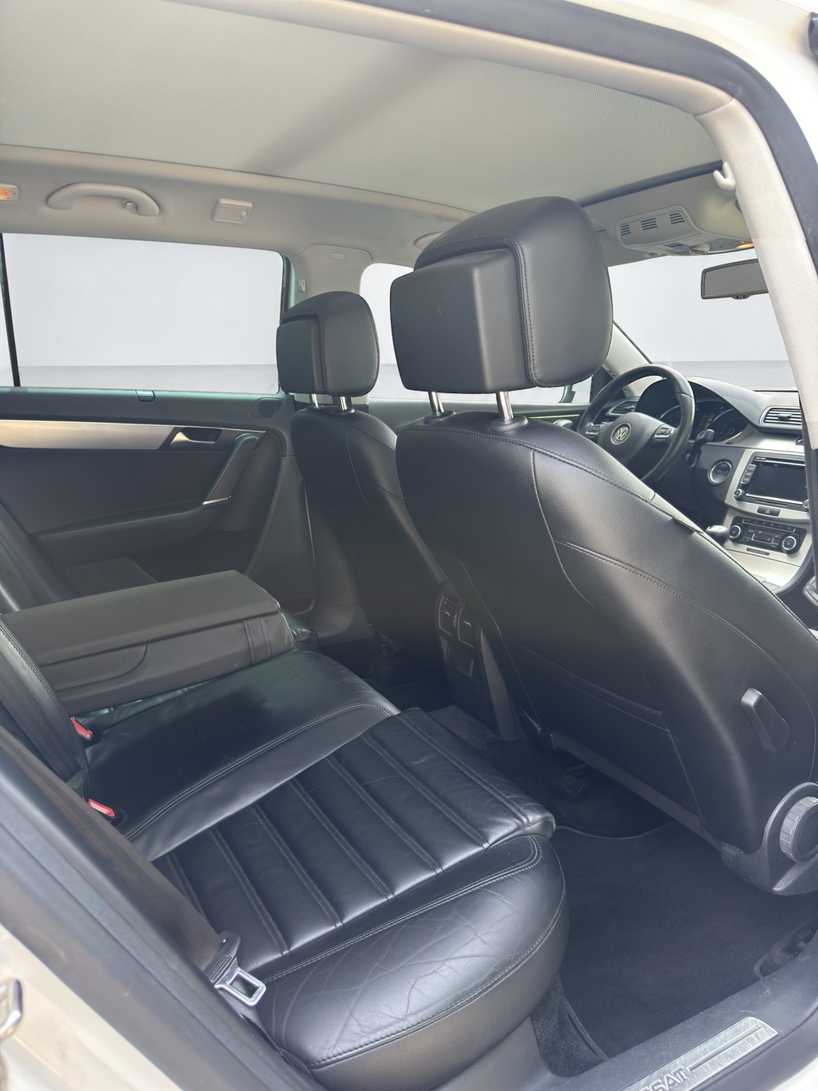 VW Passat Variant 1.8 TSI Highline-image-7