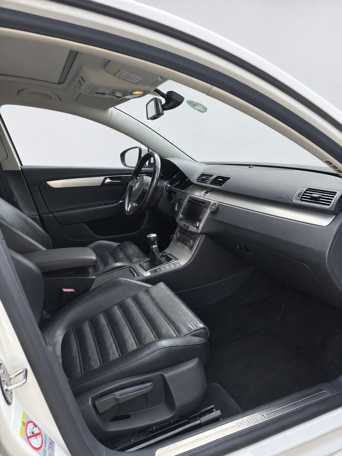 VW Passat Variant 1.8 TSI Highline-image-6