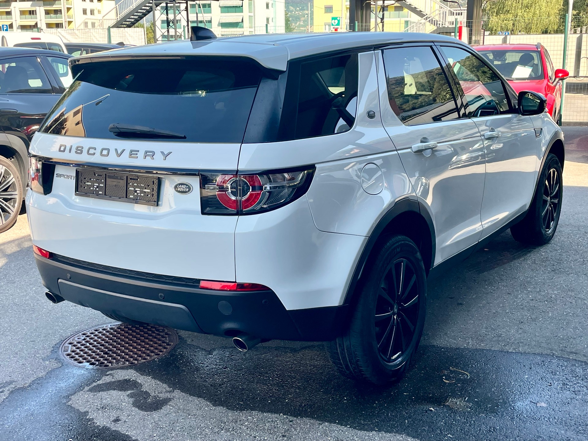 LAND ROVER Discovery Sport 2.0 TD4 Pure AT9-image-8