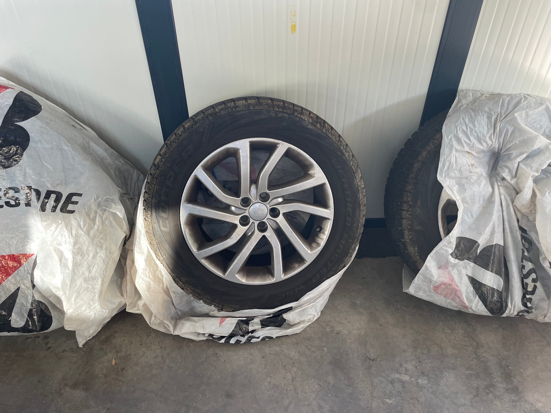 LAND ROVER Discovery Sport 2.0 TD4 Pure AT9-image-13