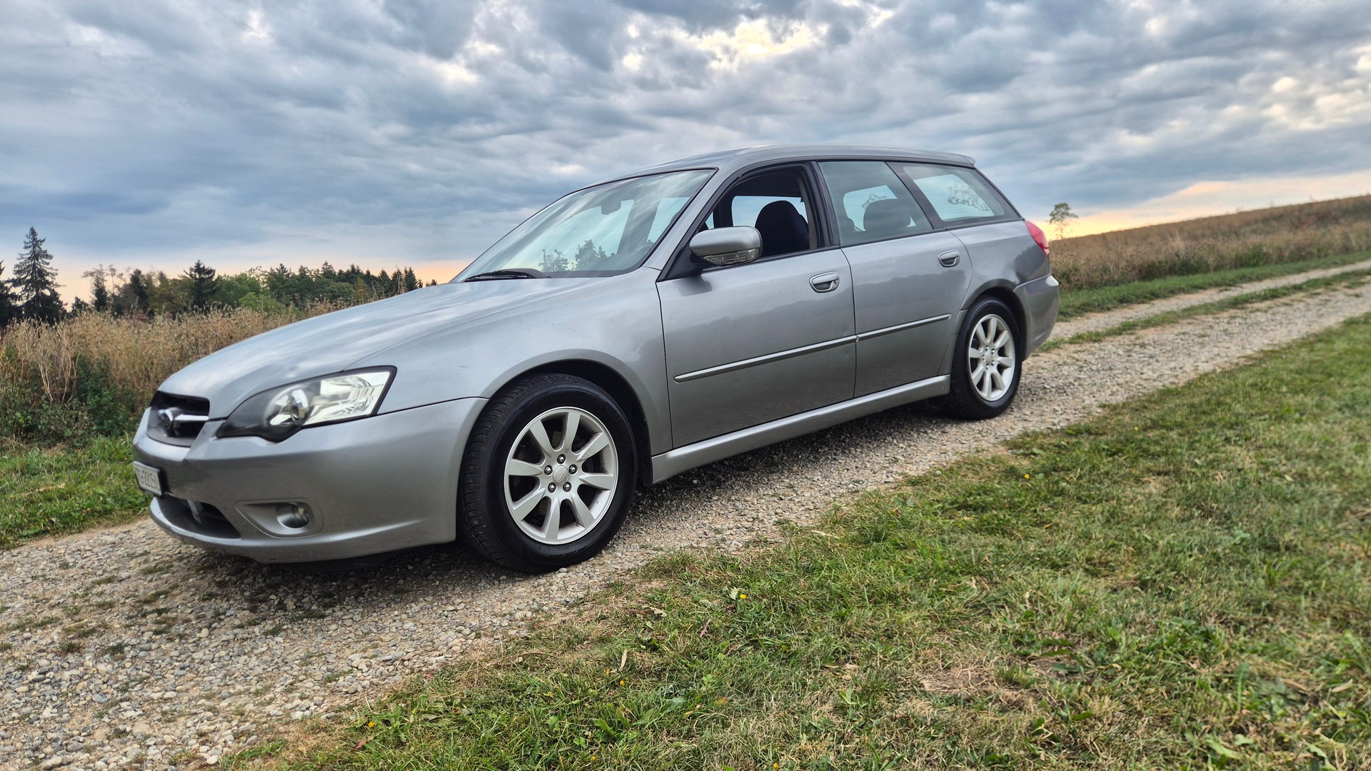 SUBARU Legacy 2.0R AWD Swiss-image-0