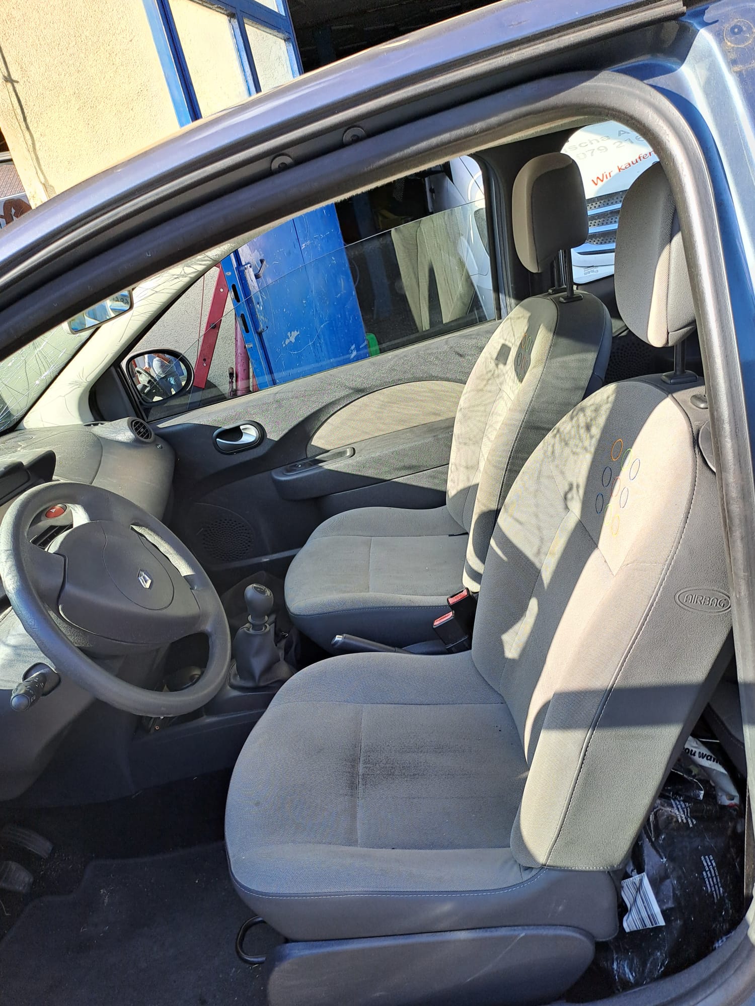 RENAULT Twingo 1.2 Authentique Advantage-image-6