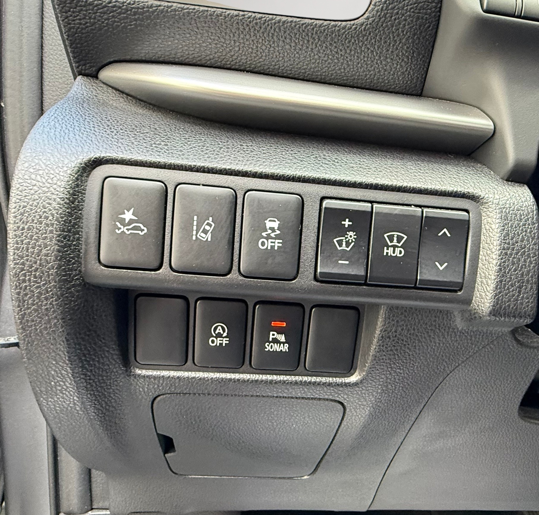 MITSUBISHI Eclipse Cross 1.5 T-Mivec Diamond 4WD CVT-image-27