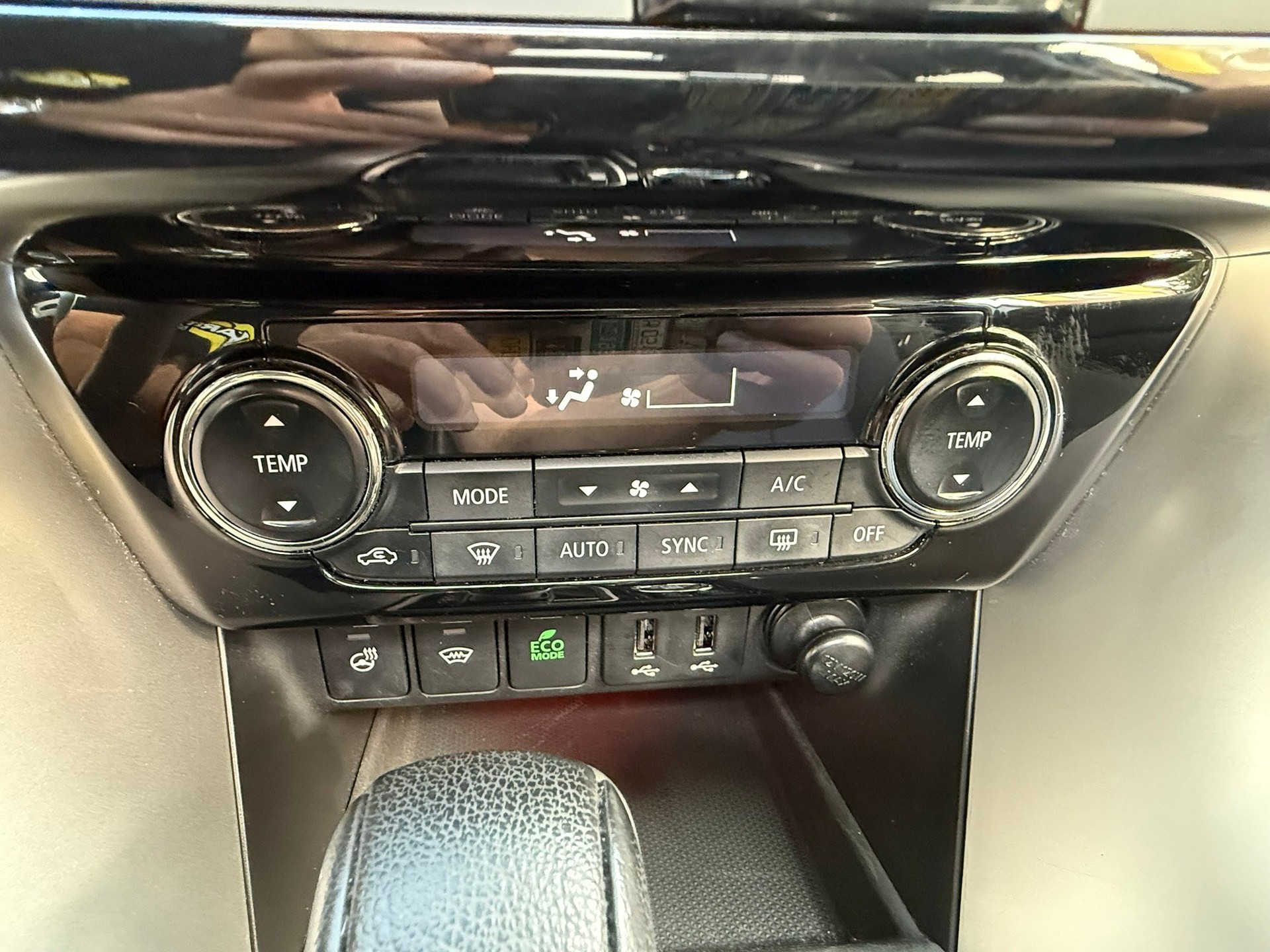 MITSUBISHI Eclipse Cross 1.5 T-Mivec Diamond 4WD CVT-image-23