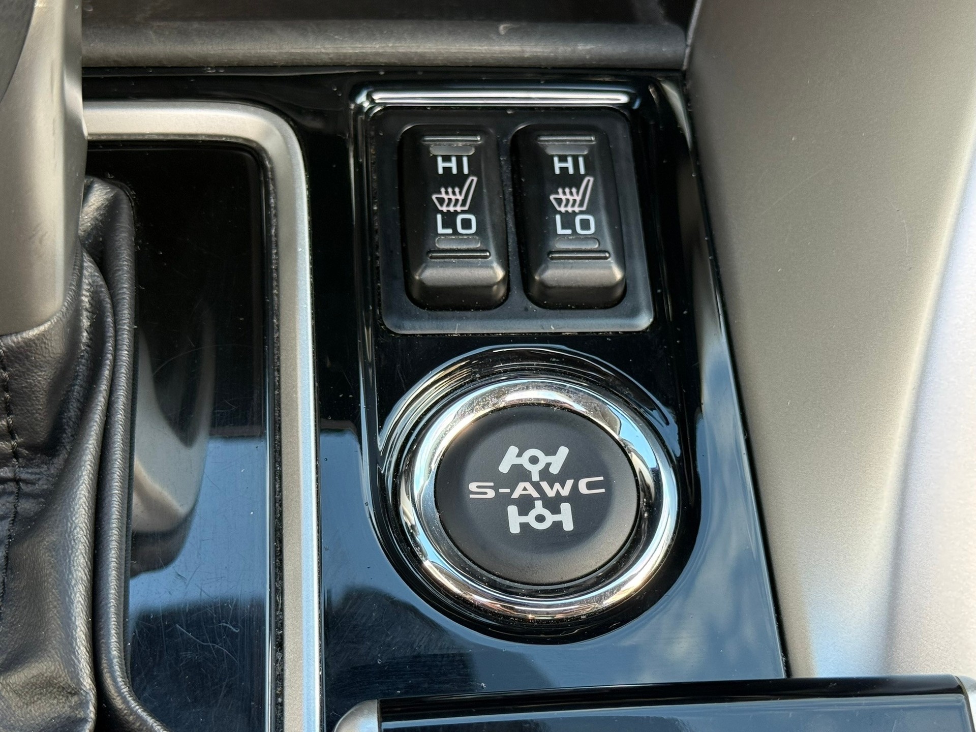 MITSUBISHI Eclipse Cross 1.5 T-Mivec Diamond 4WD CVT-image-17