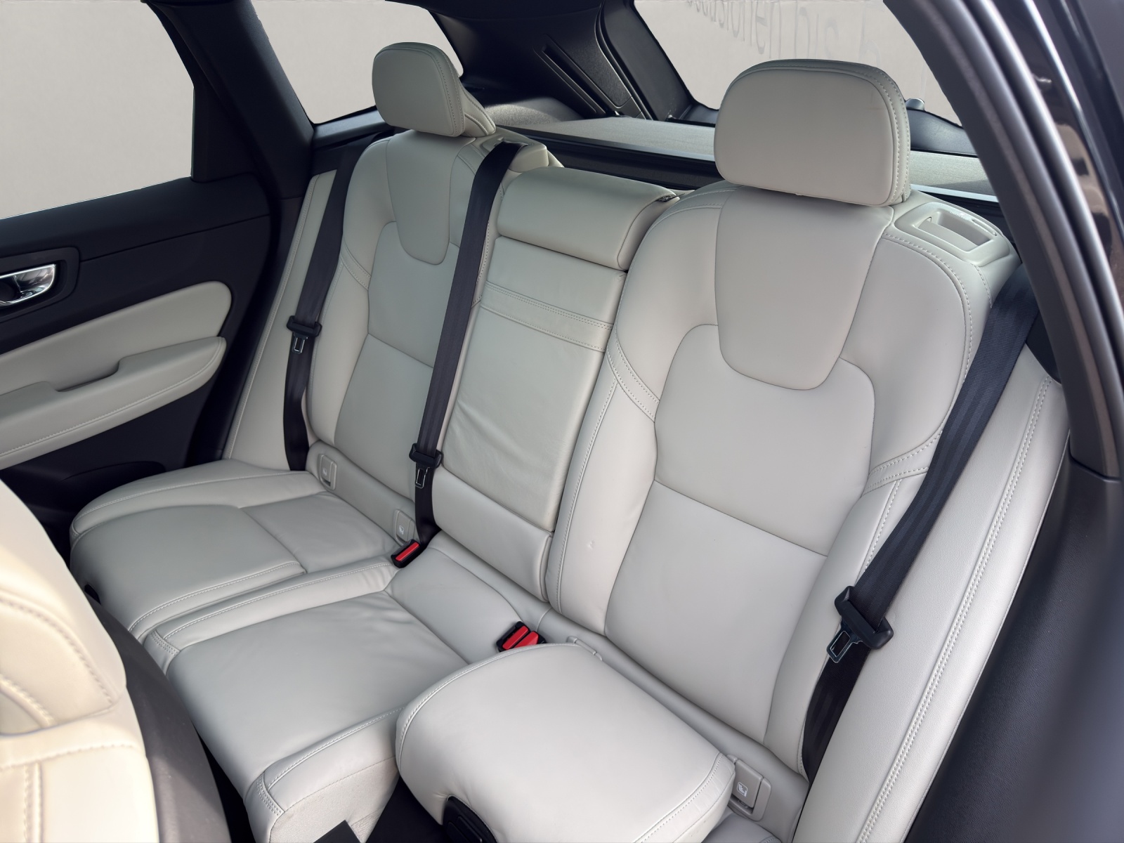 VOLVO XC60 2.0 T8 TE Inscription eAWD-image-14