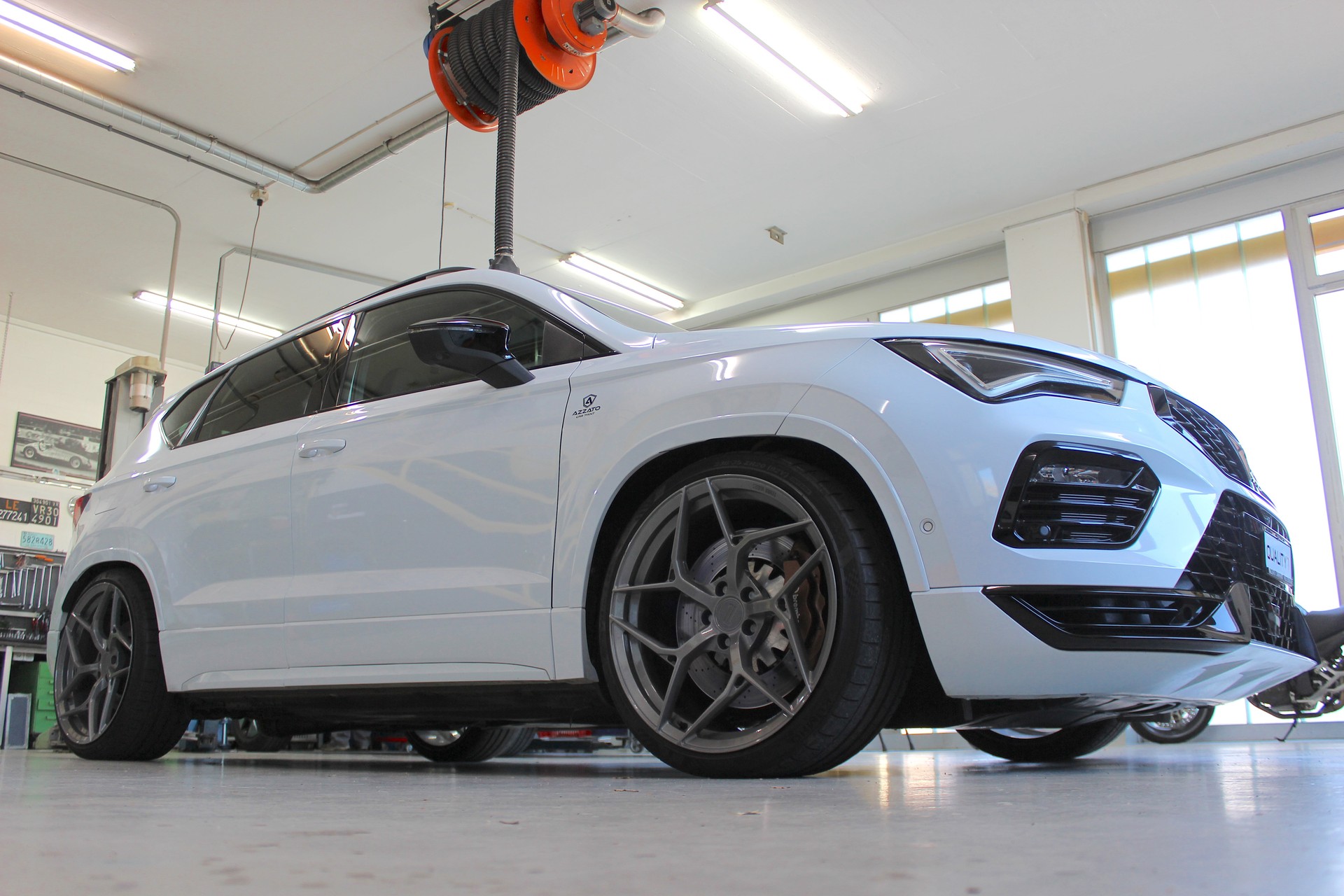 CUPRA Ateca 2.0TSI 4Drive DSG 💥 TOP Ausstattung inkl. AHK 💥 Garantie 💥 Lieferung möglich-showroom-element-1