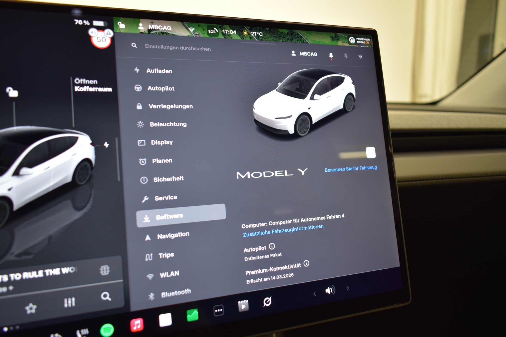 TESLA Model Y 534km WLTP, CH IVI, 2026er Facelift mit schwarzem Dachhimmel und neuem 16 Zoll Monitor-image-21