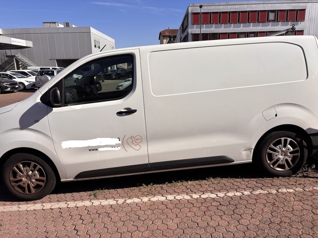 CITROEN Jumpy 1.5 BlueHDi 100 M Club BVM6-image-2