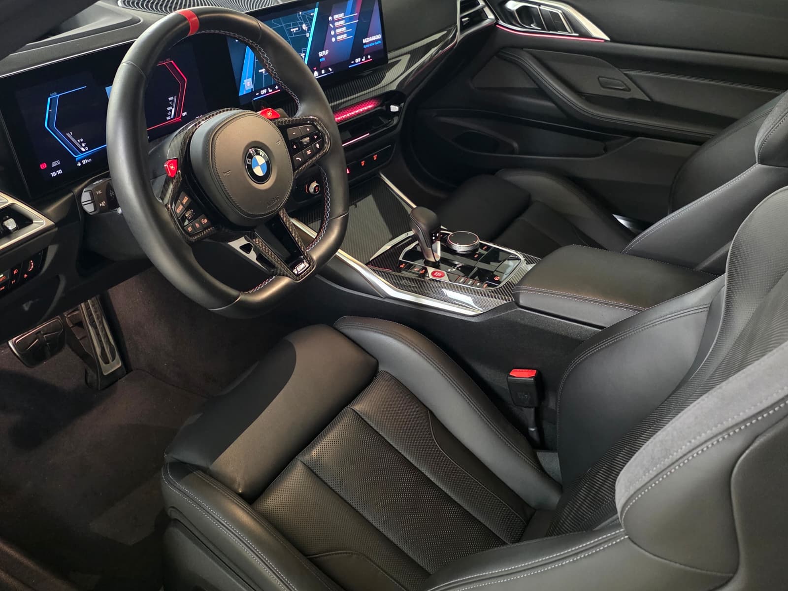 BMW M4 Coupé Competition M xDrive-image-13
