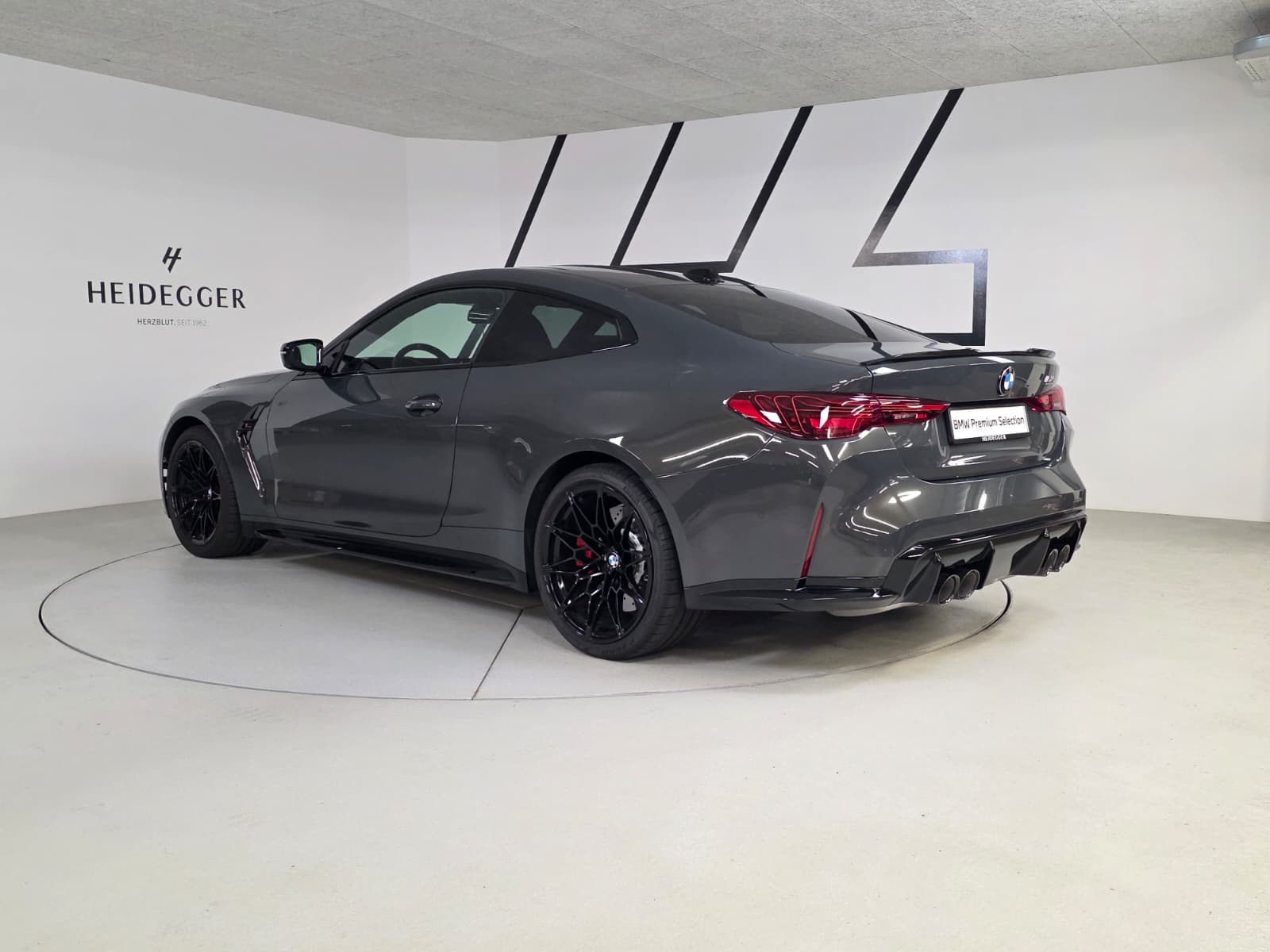 BMW M4 Coupé Competition M xDrive-image-2
