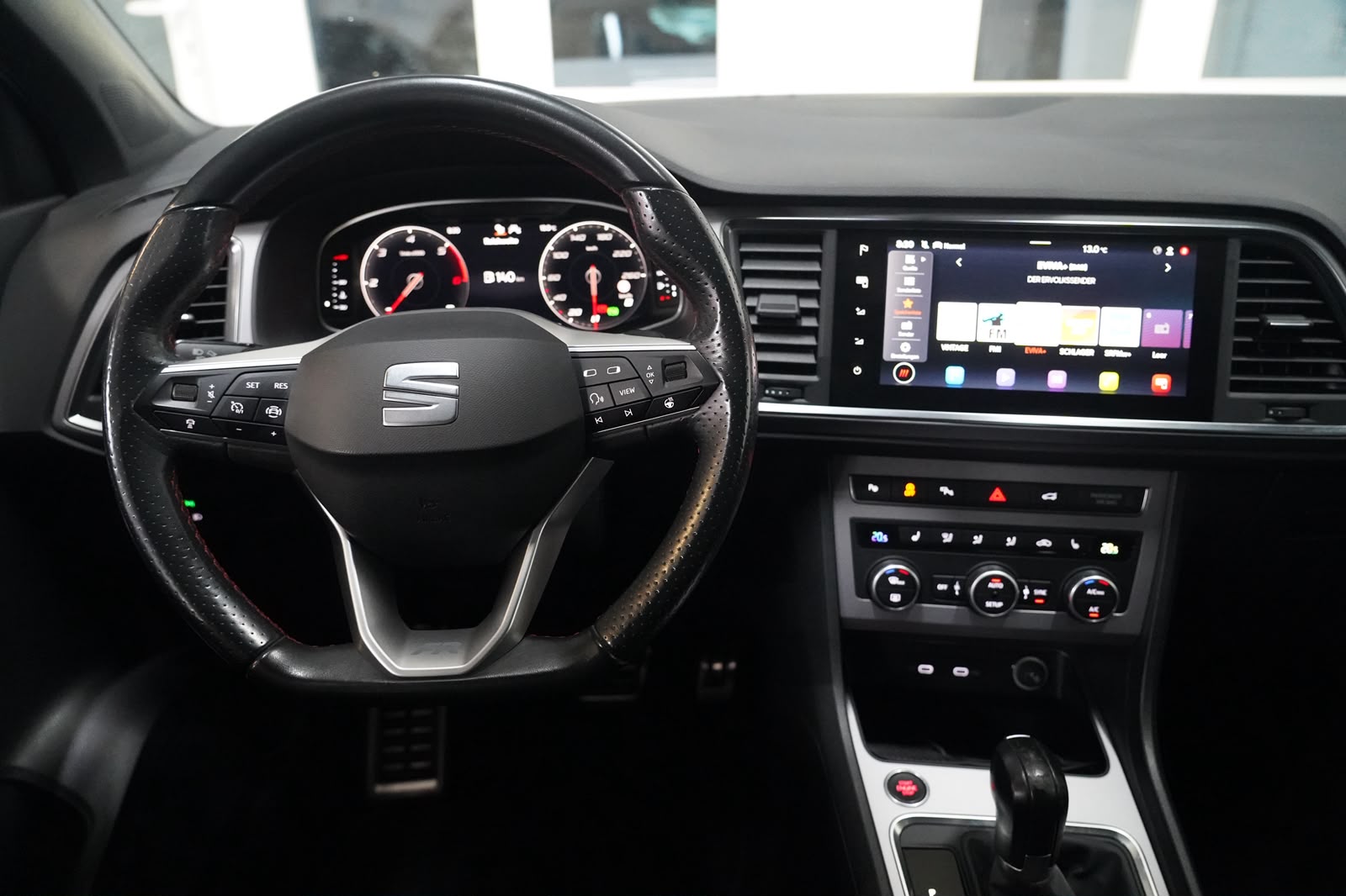 SEAT Ateca 2.0 TDI CR Hola FR DSG 4Drive-image-17
