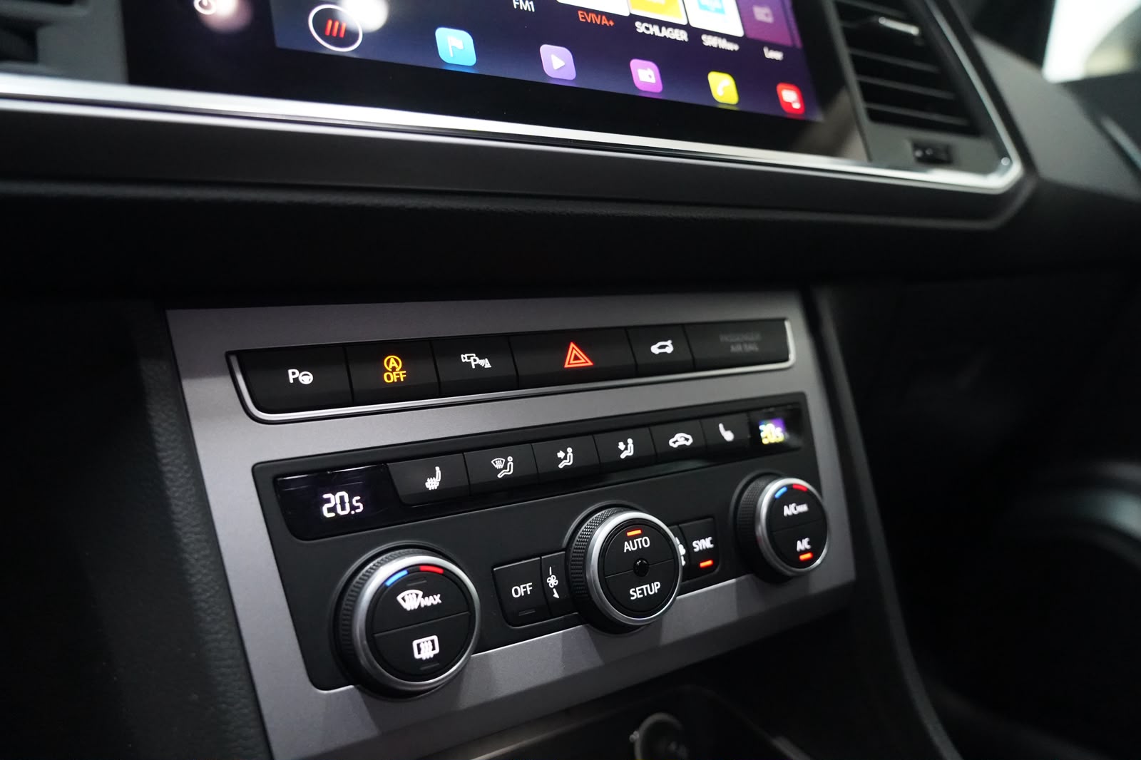 SEAT Ateca 2.0 TDI CR Hola FR DSG 4Drive-image-18