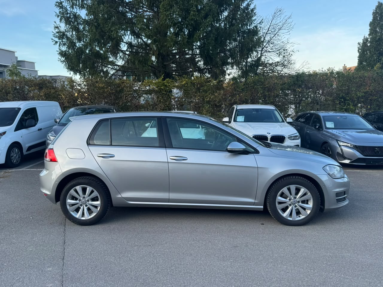 VW Golf 2.0 TDI Comfortline DSG-image-3