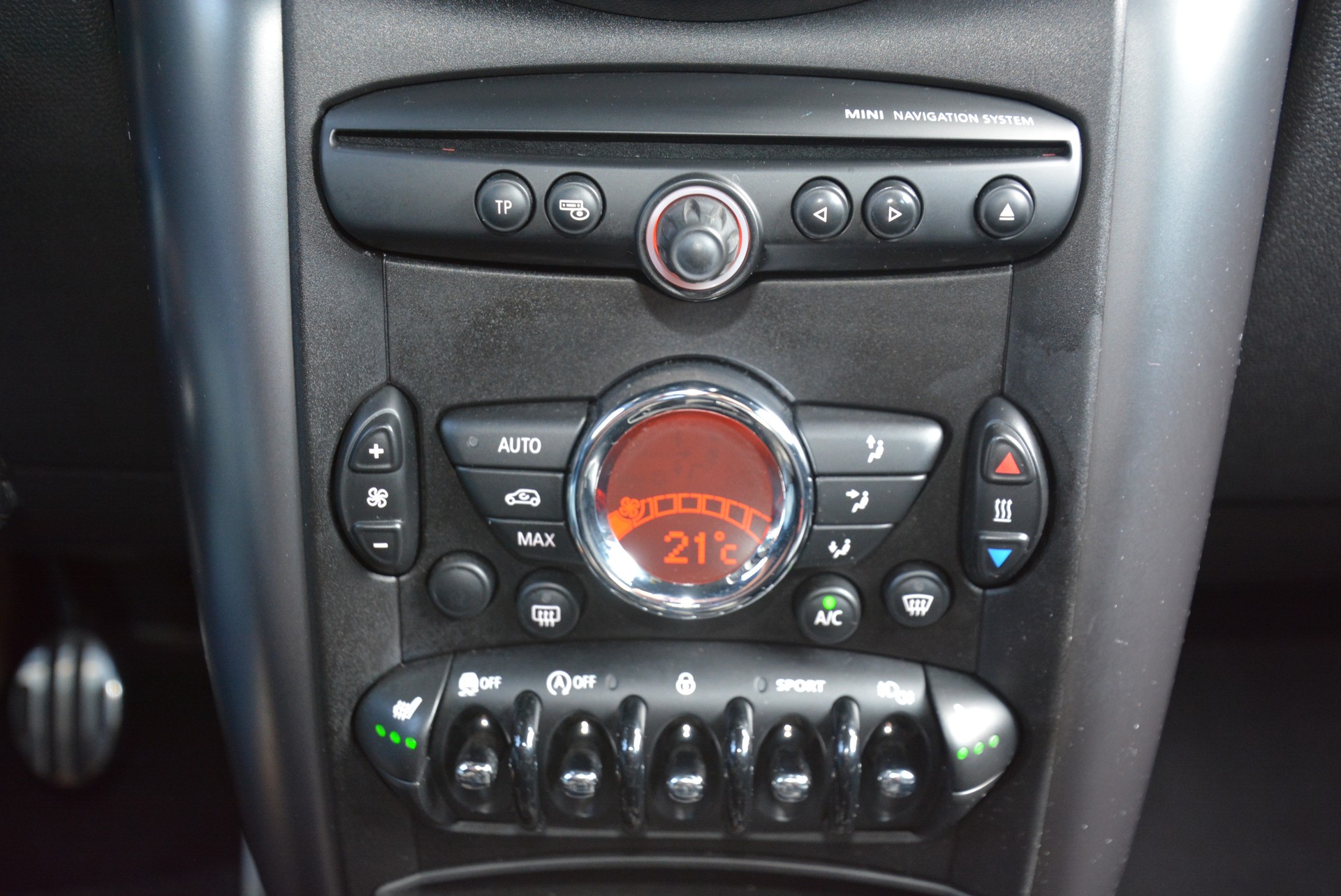 MINI Countryman Cooper S ALL4 Snowhill-image-11