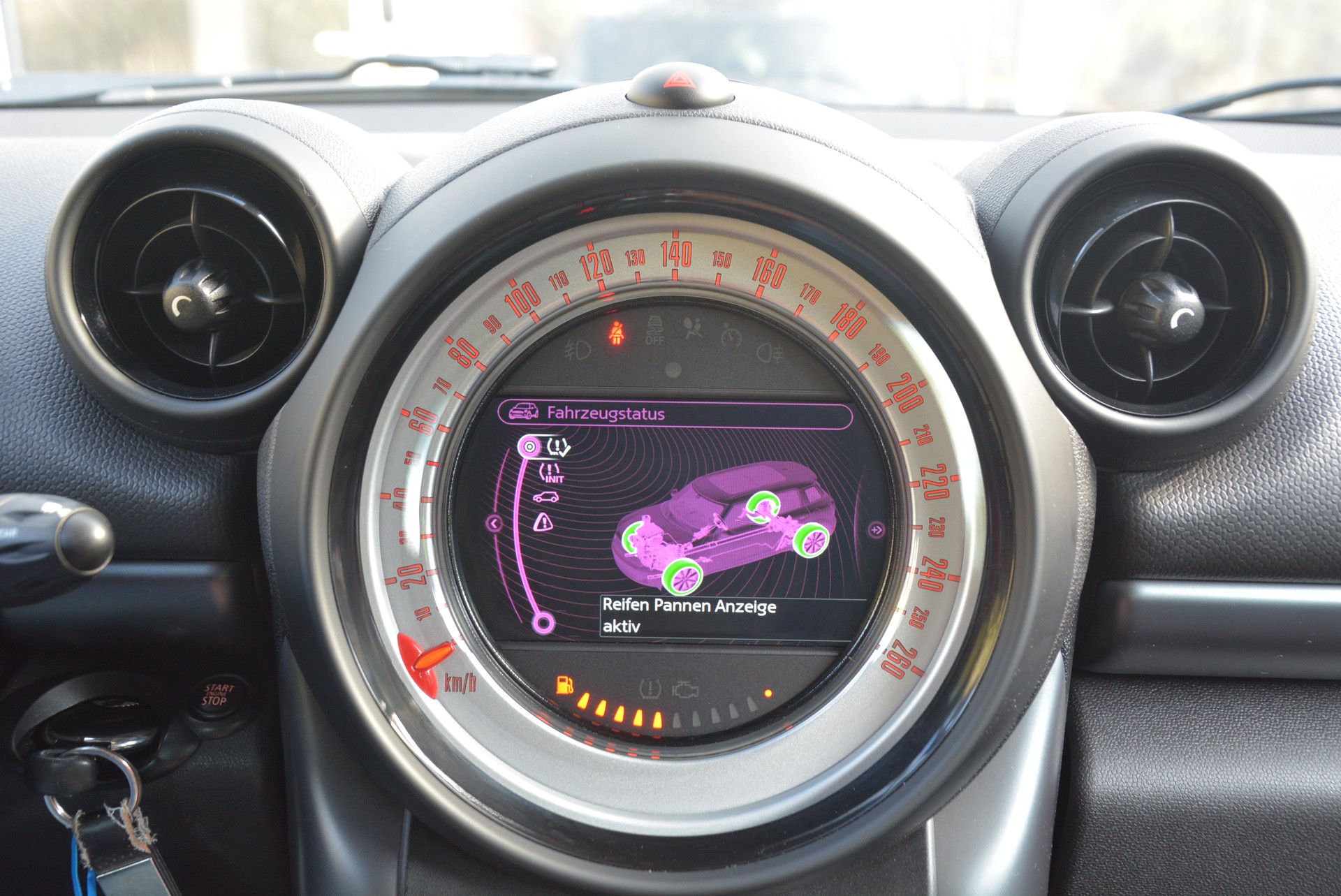 MINI Countryman Cooper S ALL4 Snowhill-image-10