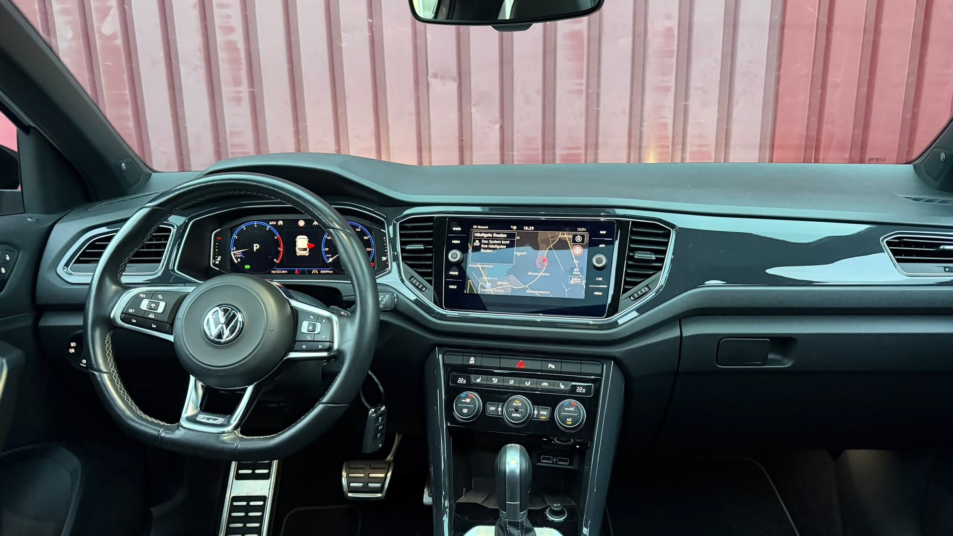 VW T-Roc 2.0 TSI Sport DSG 4Motion-image-8