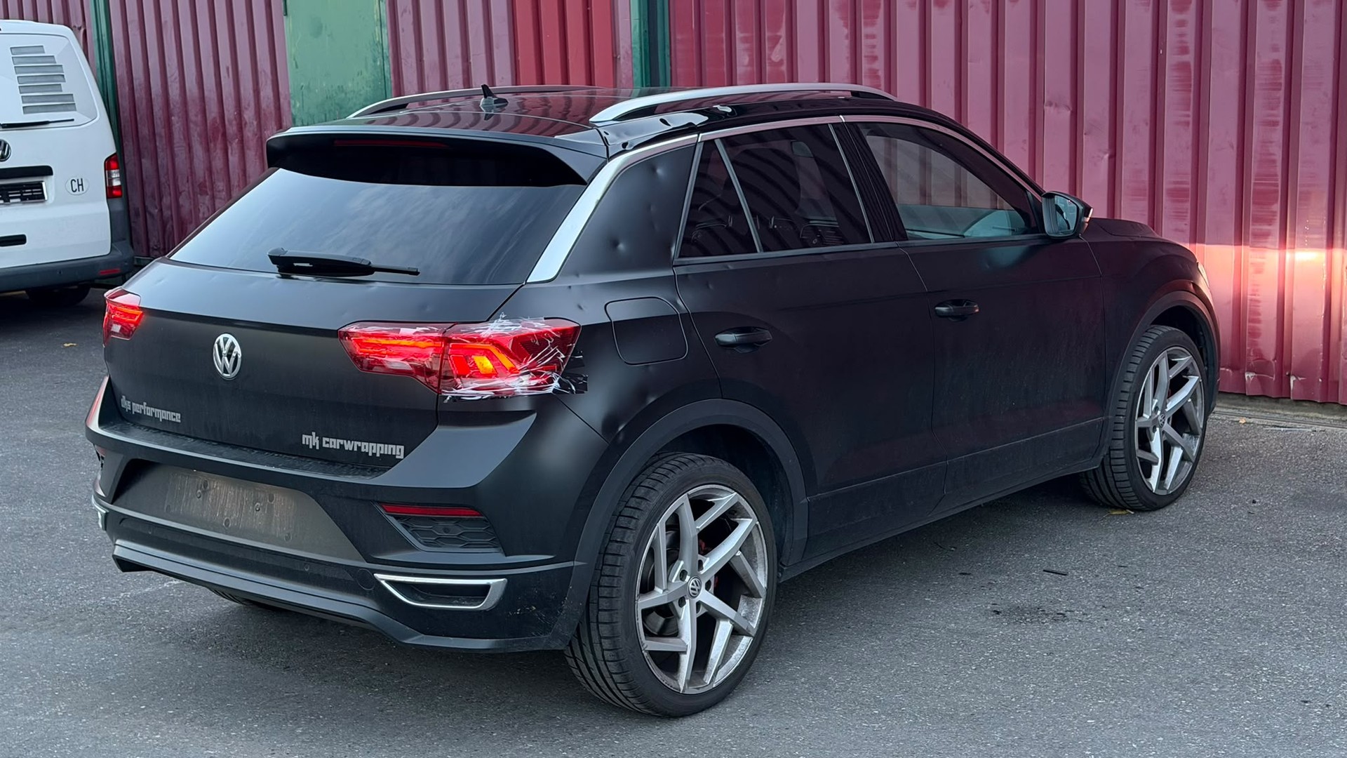 VW T-Roc 2.0 TSI Sport DSG 4Motion-image-4