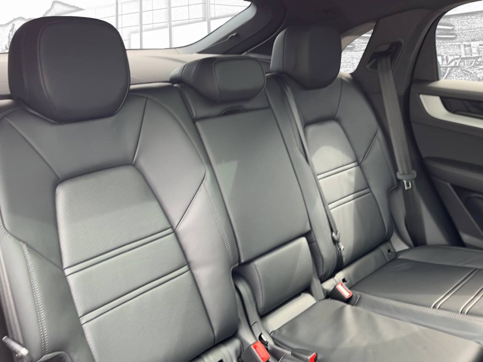 PORSCHE Cayenne Coupé-image-16