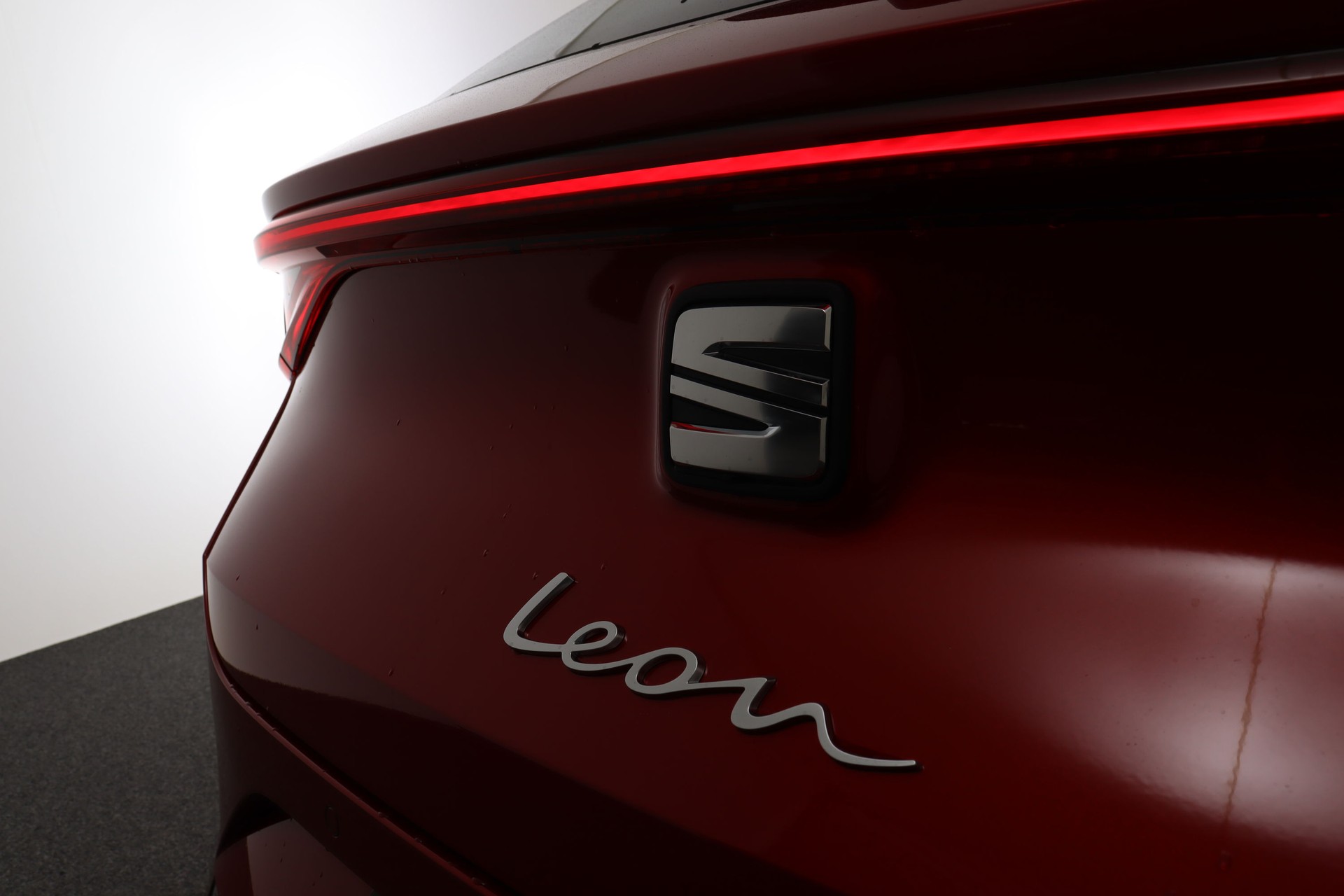 SEAT Leon ST 1.4 eHybrid pHEV DSG Hola FR-image-15