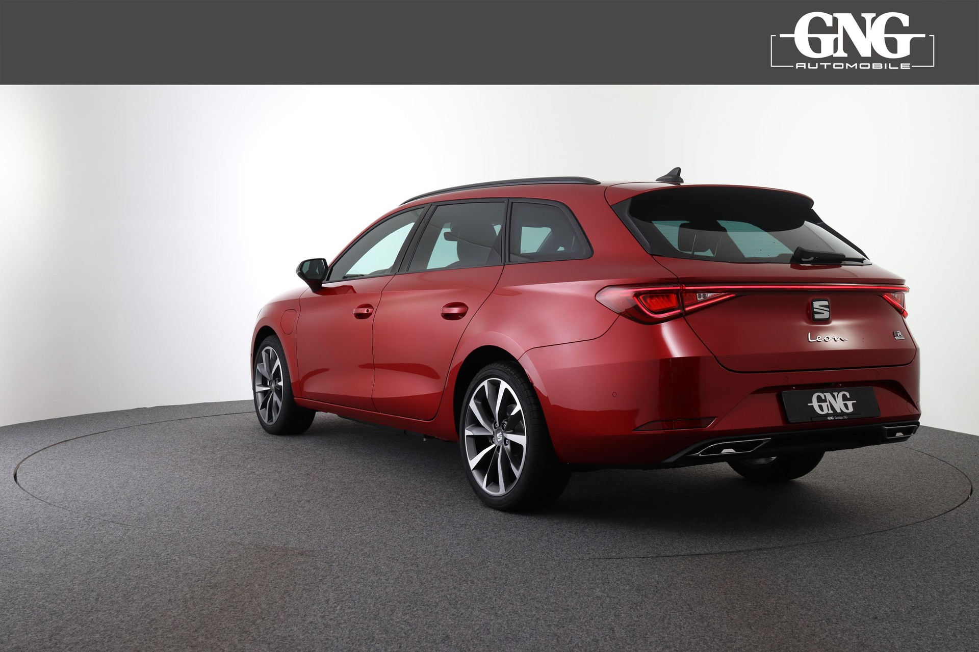 SEAT Leon ST 1.4 eHybrid pHEV DSG Hola FR-image-4