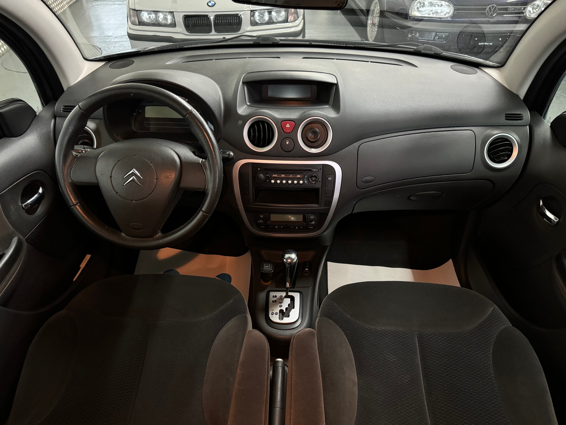 CITROEN C3 1.6i 16V Exclusive-image-12