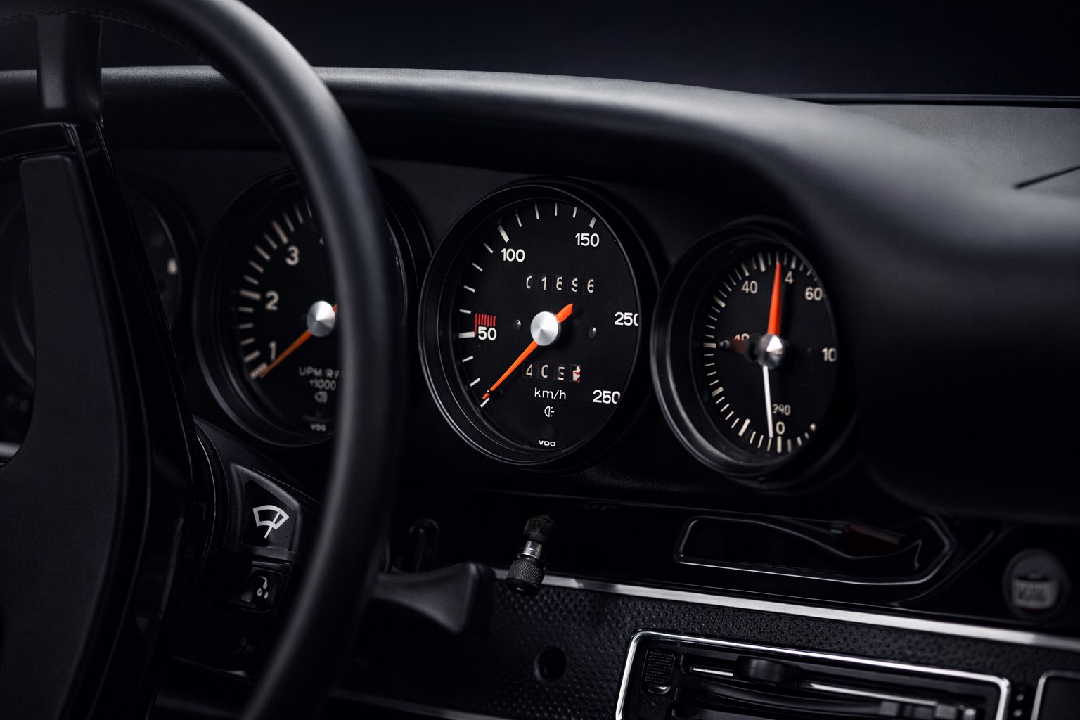 PORSCHE 911-image-13