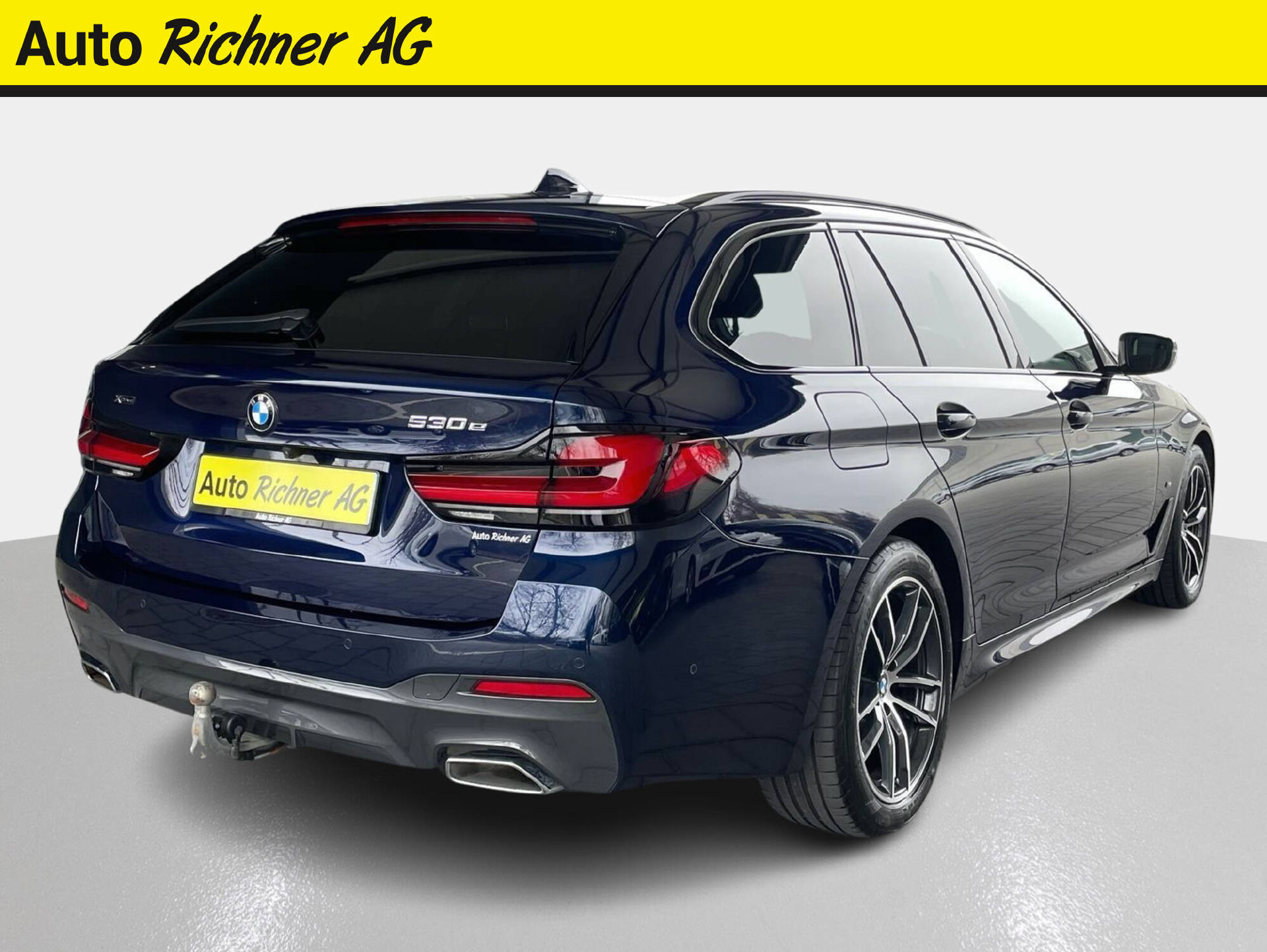BMW 530e xDrive SAG Touring-image-3