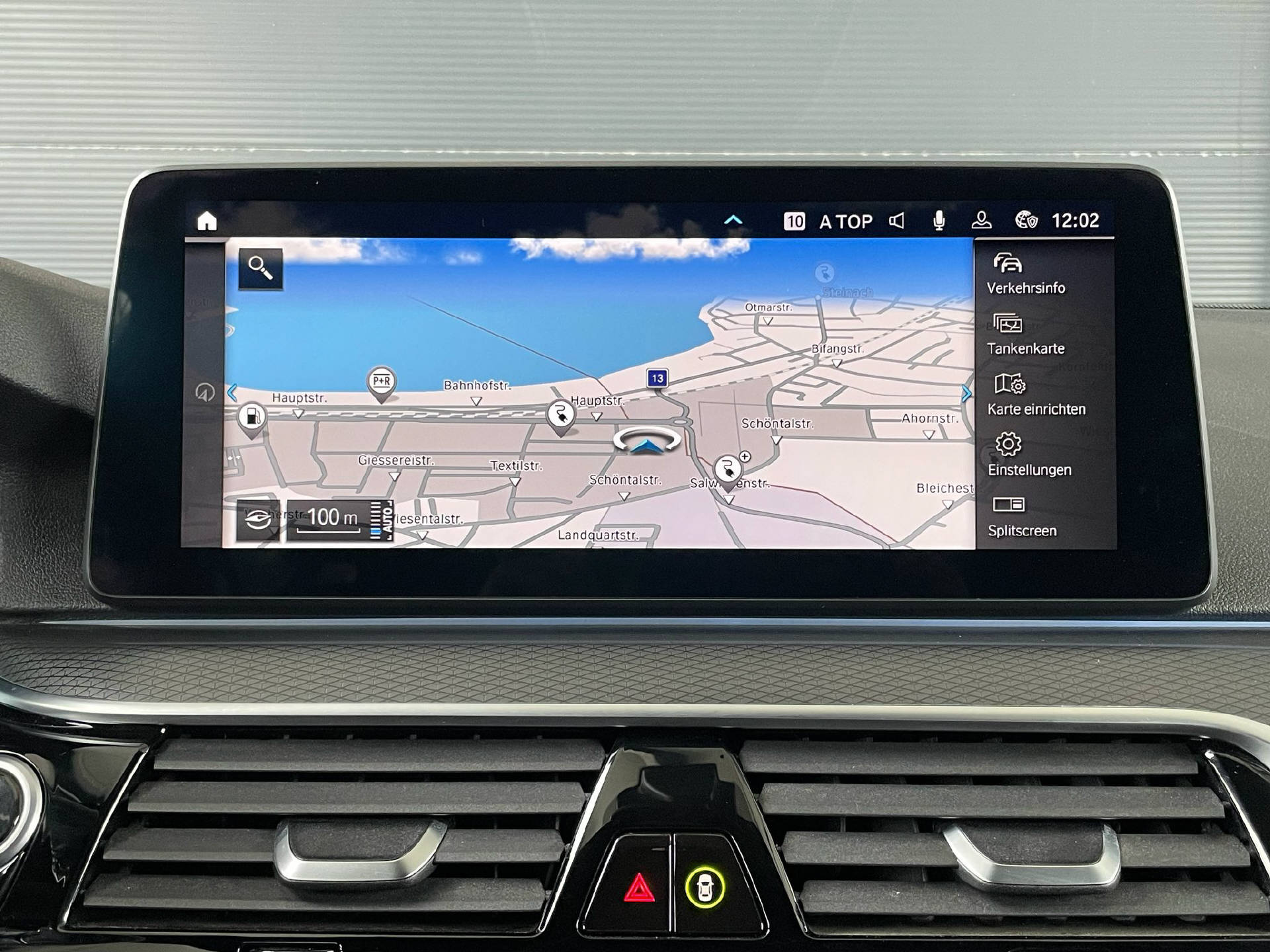 BMW 530e xDrive SAG Touring-image-10
