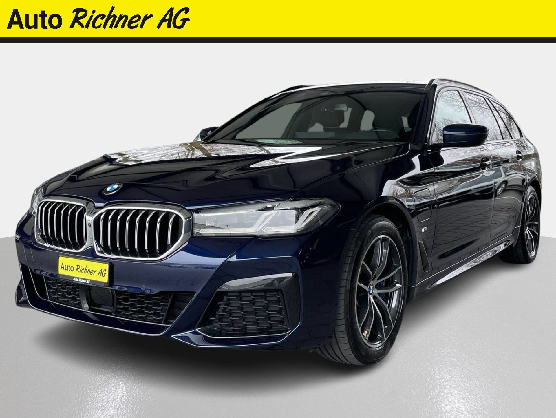 BMW 530e xDrive SAG Touring-image-1