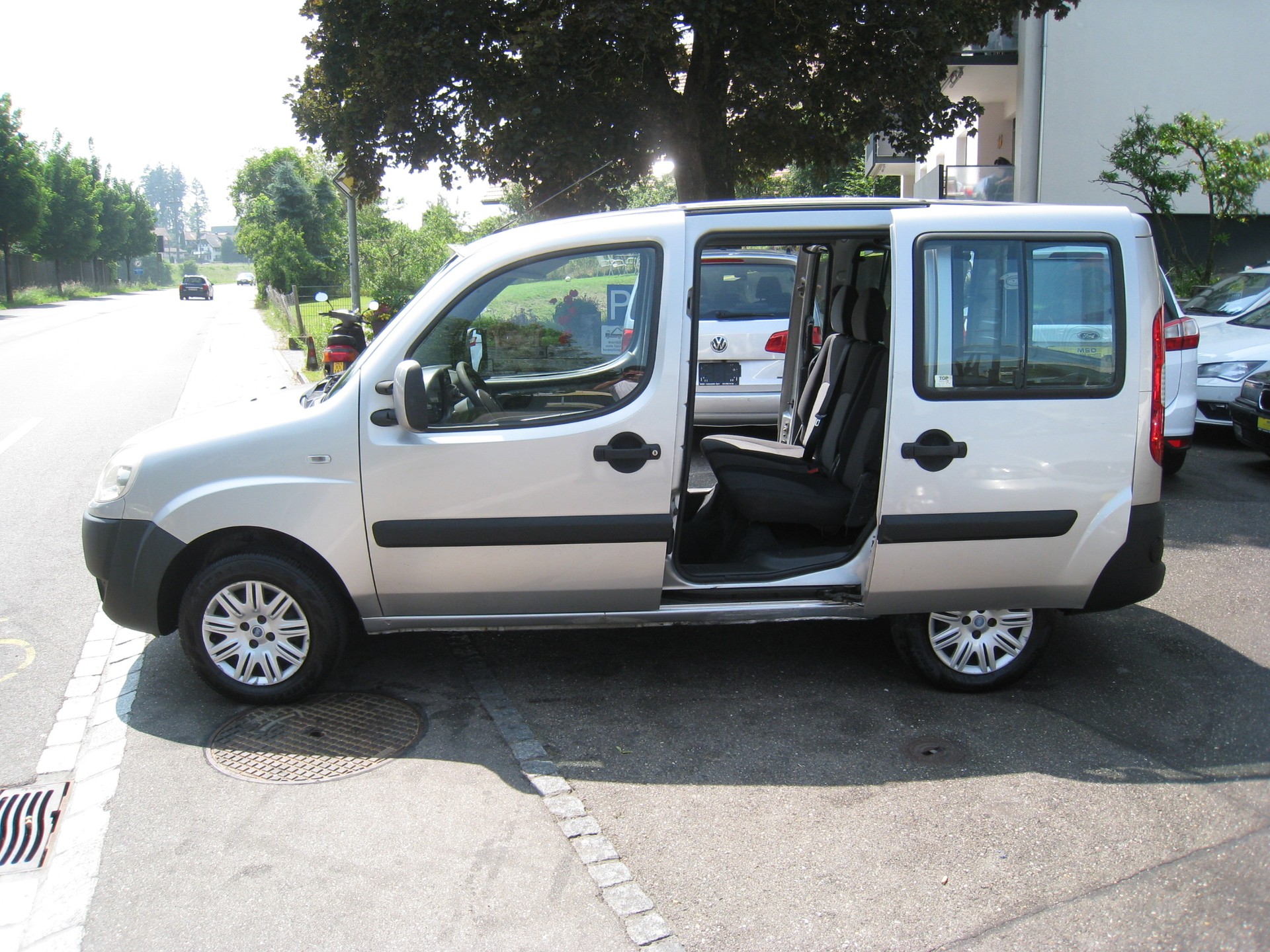 FIAT Doblò 1.6 Bipower Active-image-4